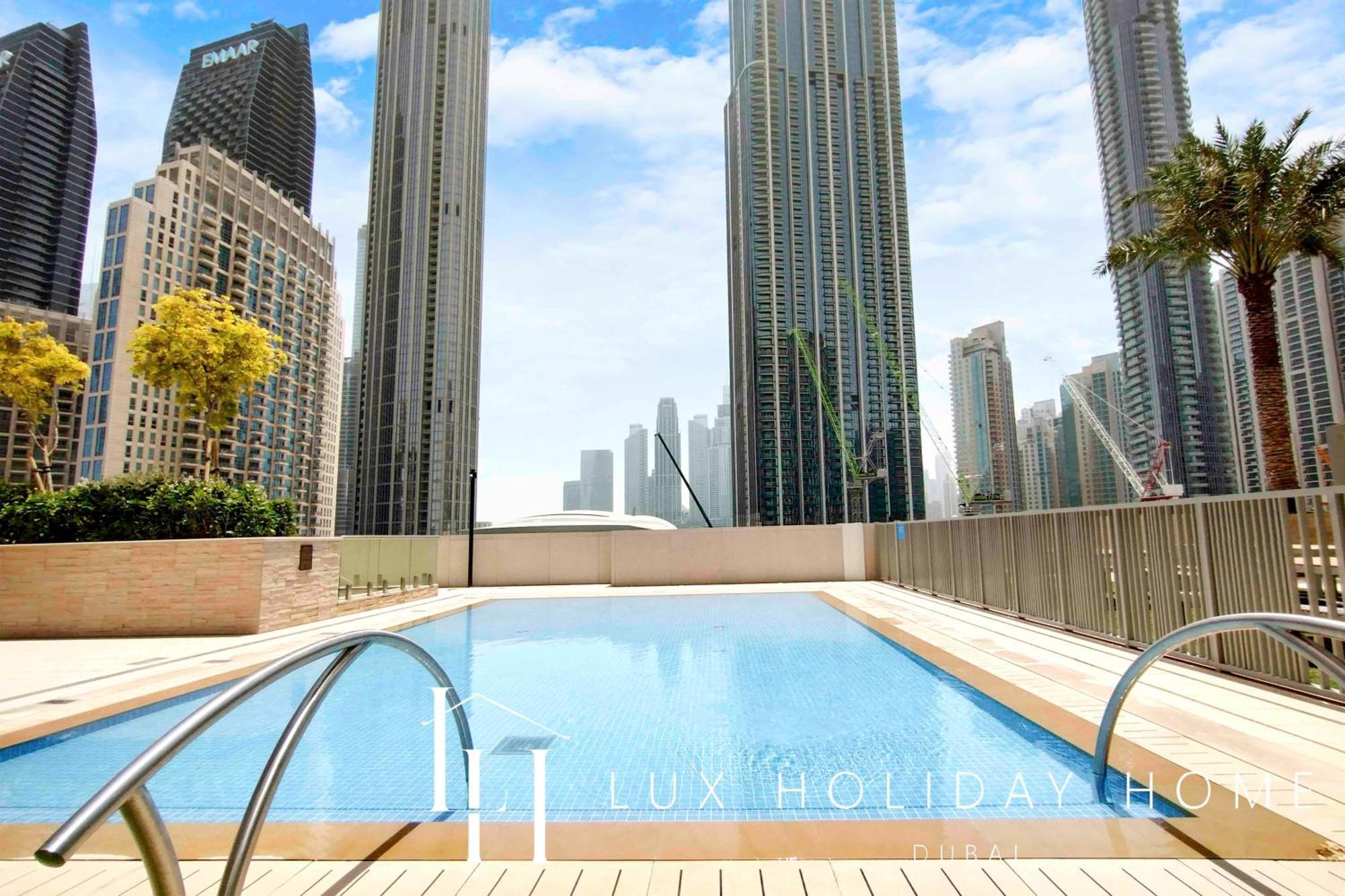 Lux The Downtown Sea View Apartment *