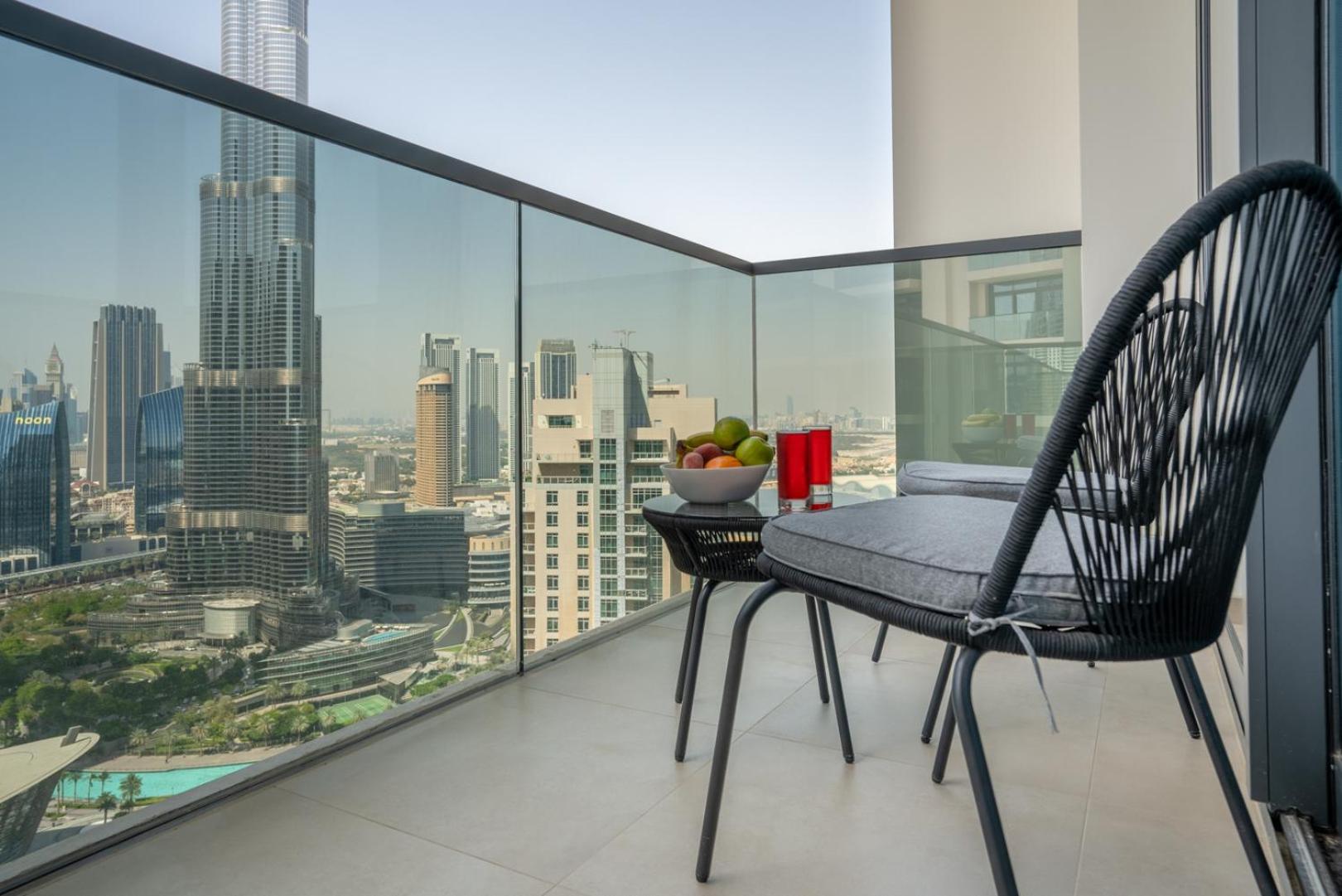 Downtown Luxury - Stunning Burj Khalifa View - 5 Minutes Walk To Mall