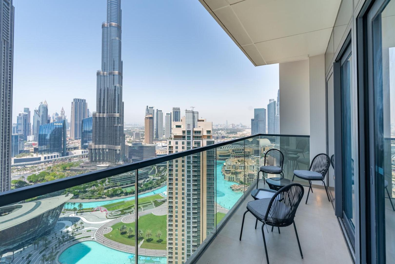 Apartment Downtown Luxury - Stunning Burj Khalifa View - 5 Minutes Walk To Mall Dubai