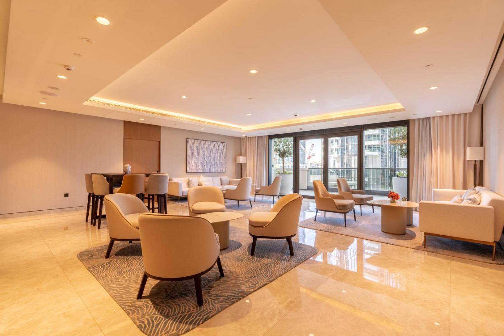 Downtown Luxury - Stunning Burj Khalifa View - 5 Minutes Walk To Mall Dubai