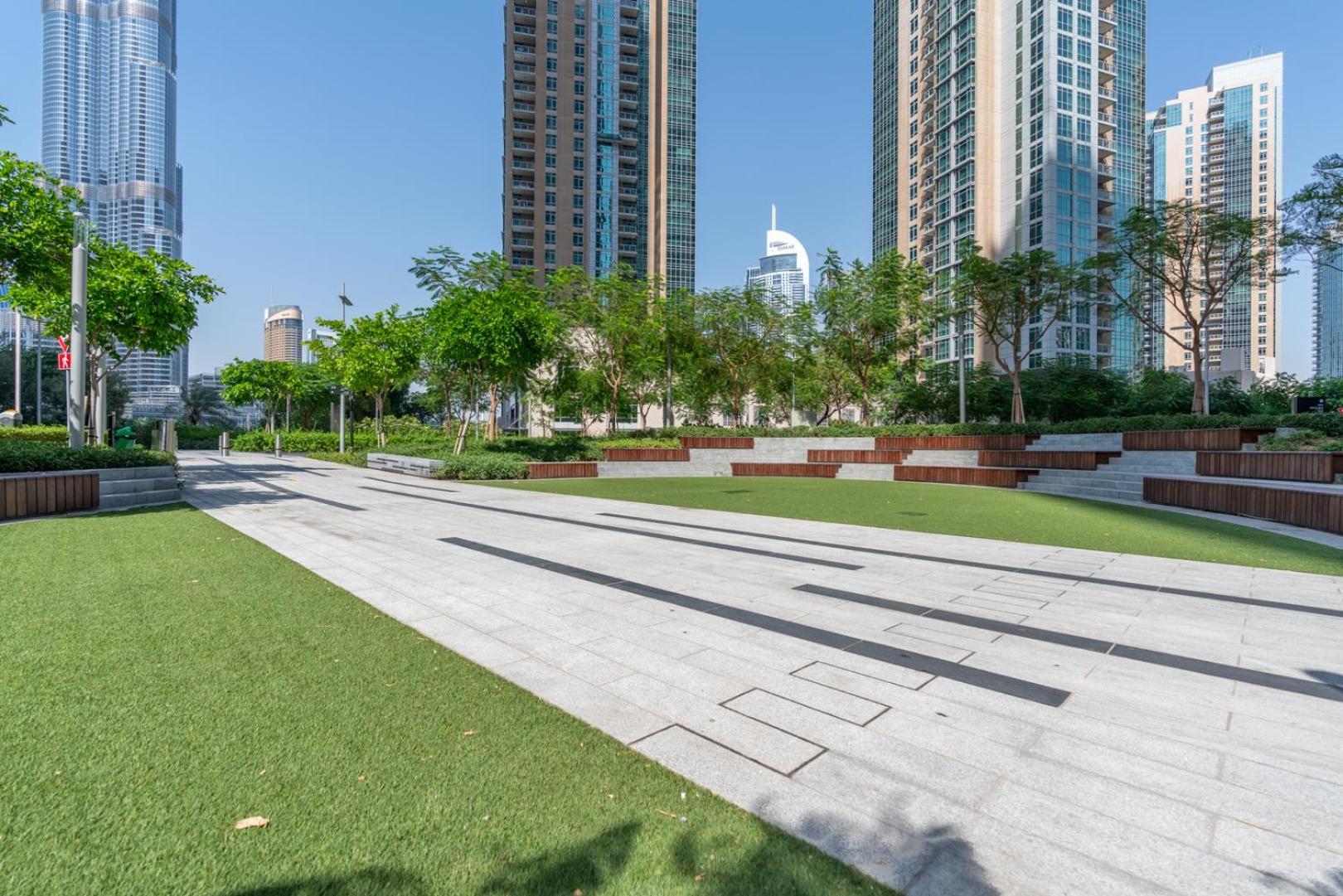 Downtown Luxury - Stunning Burj Khalifa View - 5 Minutes Walk To Mall Apartment