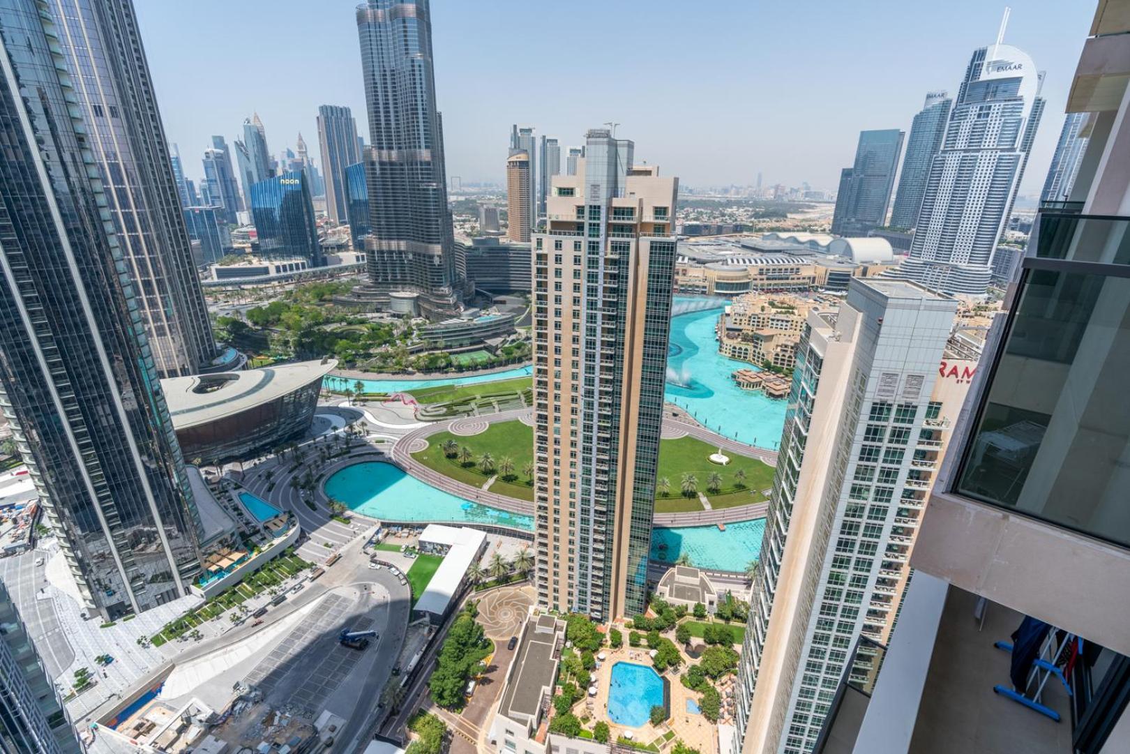 Downtown Luxury - Stunning Burj Khalifa View - 5 Minutes Walk To Mall Dubai