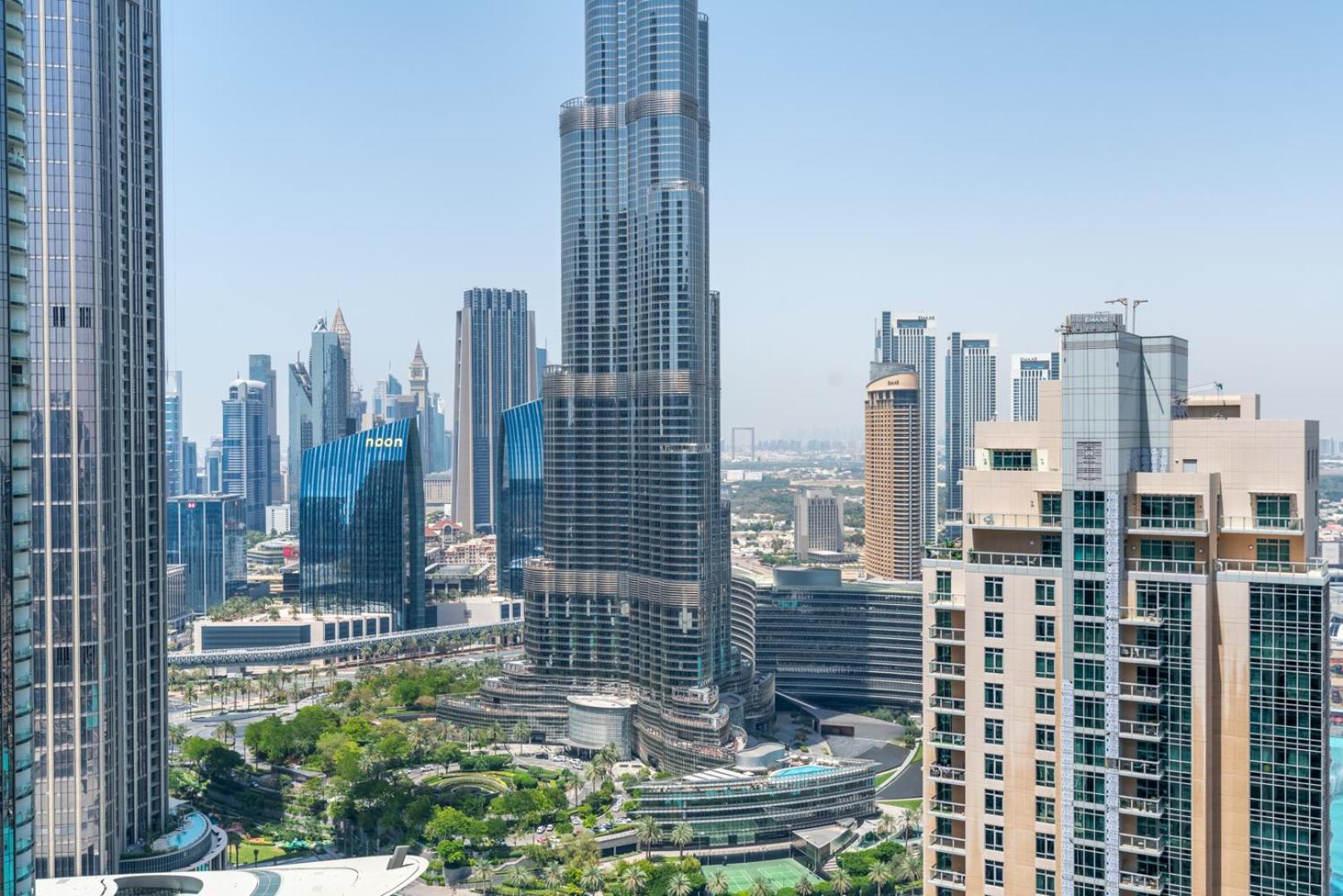 Downtown Luxury - Stunning Burj Khalifa View - 5 Minutes Walk To Mall *