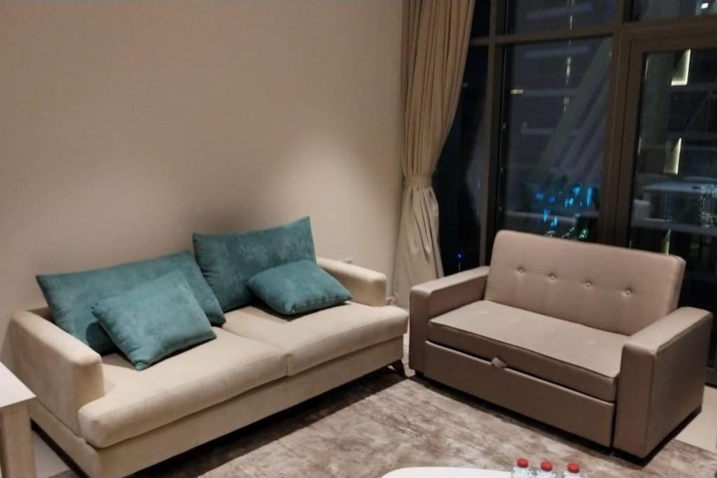 Seven Palm - Stunning 1 Bedroom With Sea View * Dubai