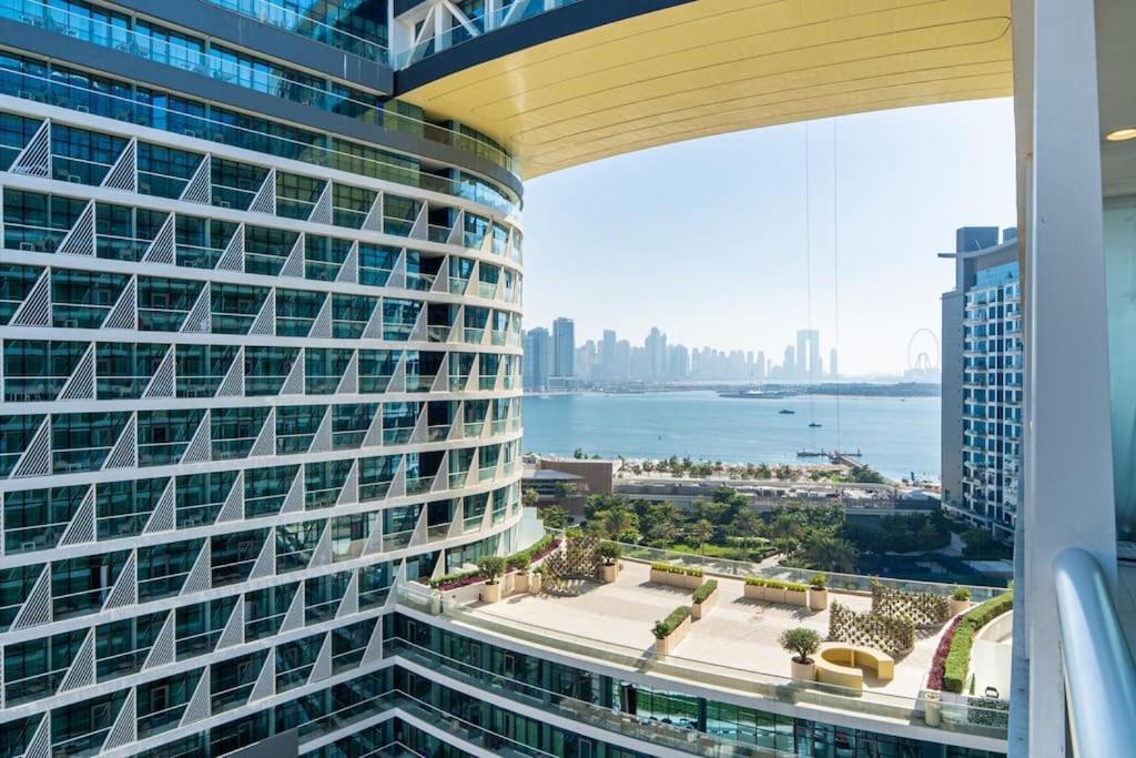Seven Palm - Stunning 1 Bedroom With Sea View Apartment Dubai