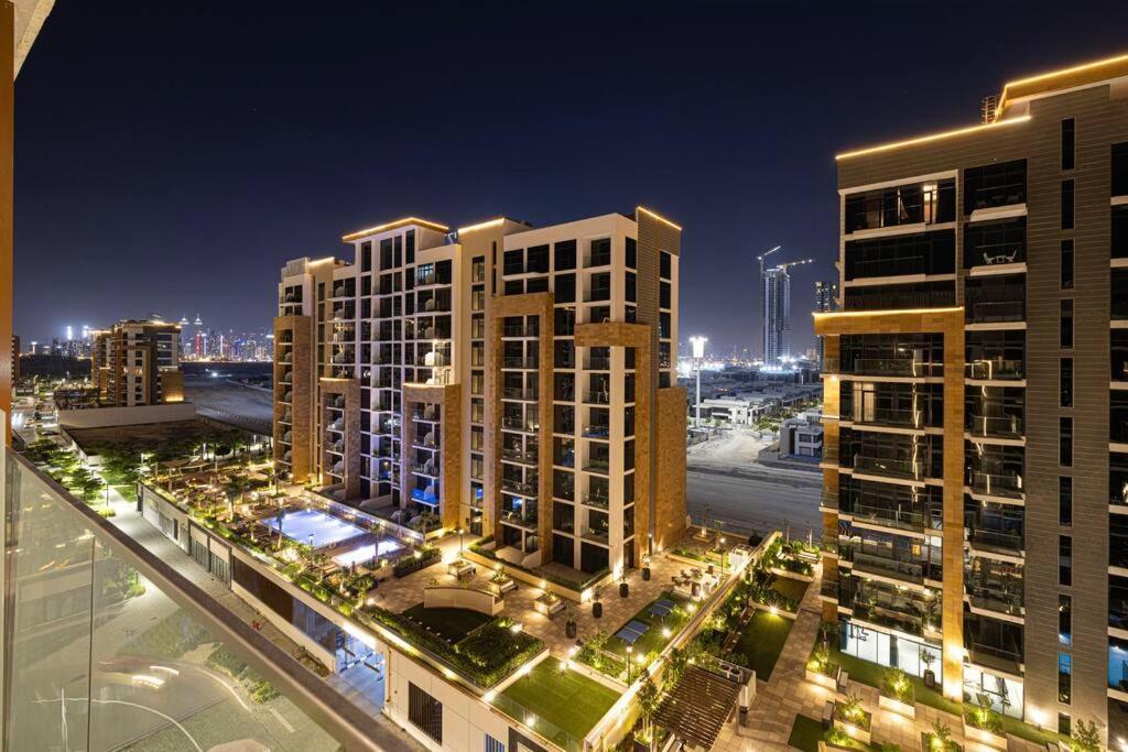Modern Downtown & Burj Khalifa Views * Dubai