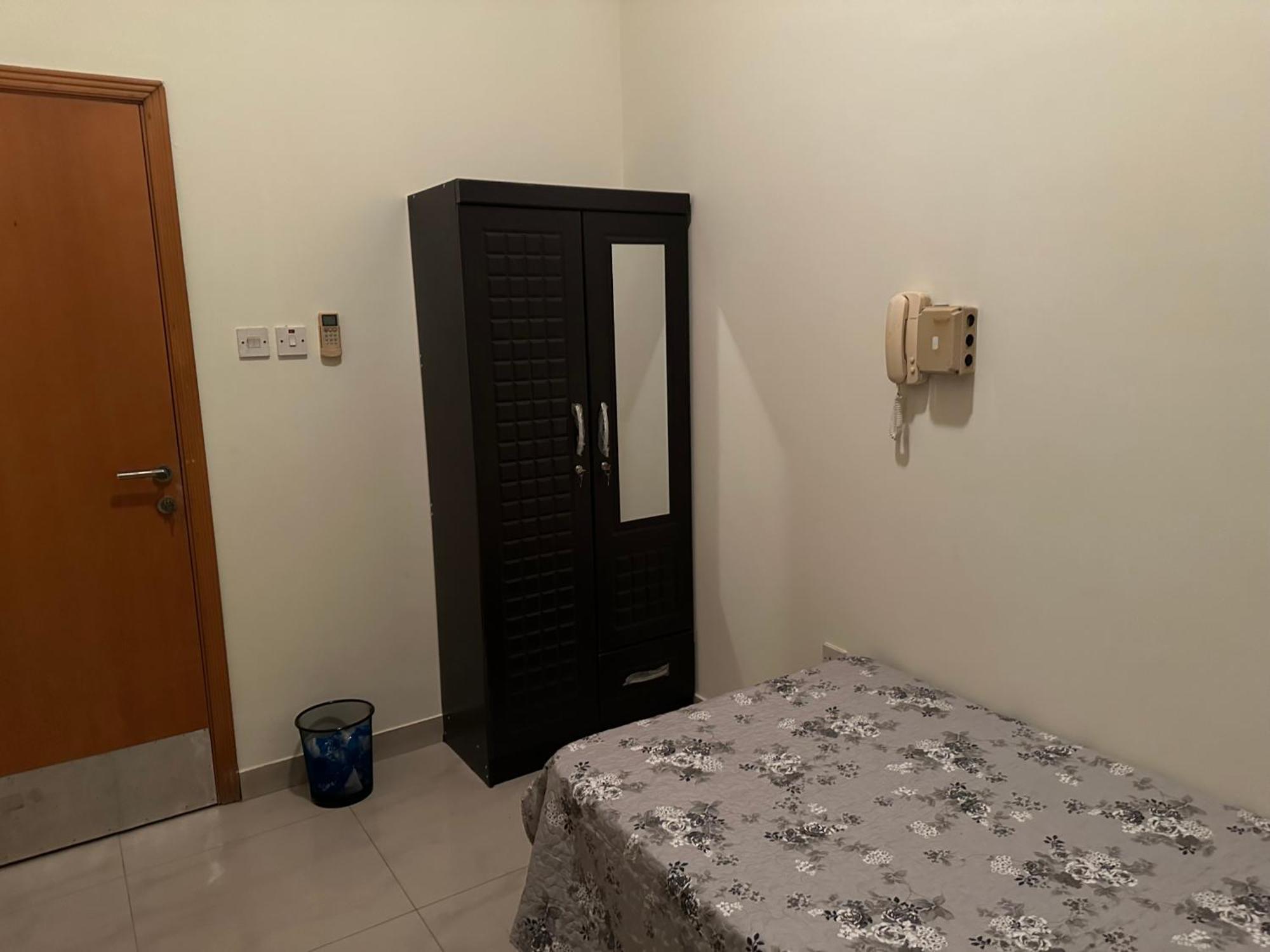 Guest For Girls Or Family Only Dubai