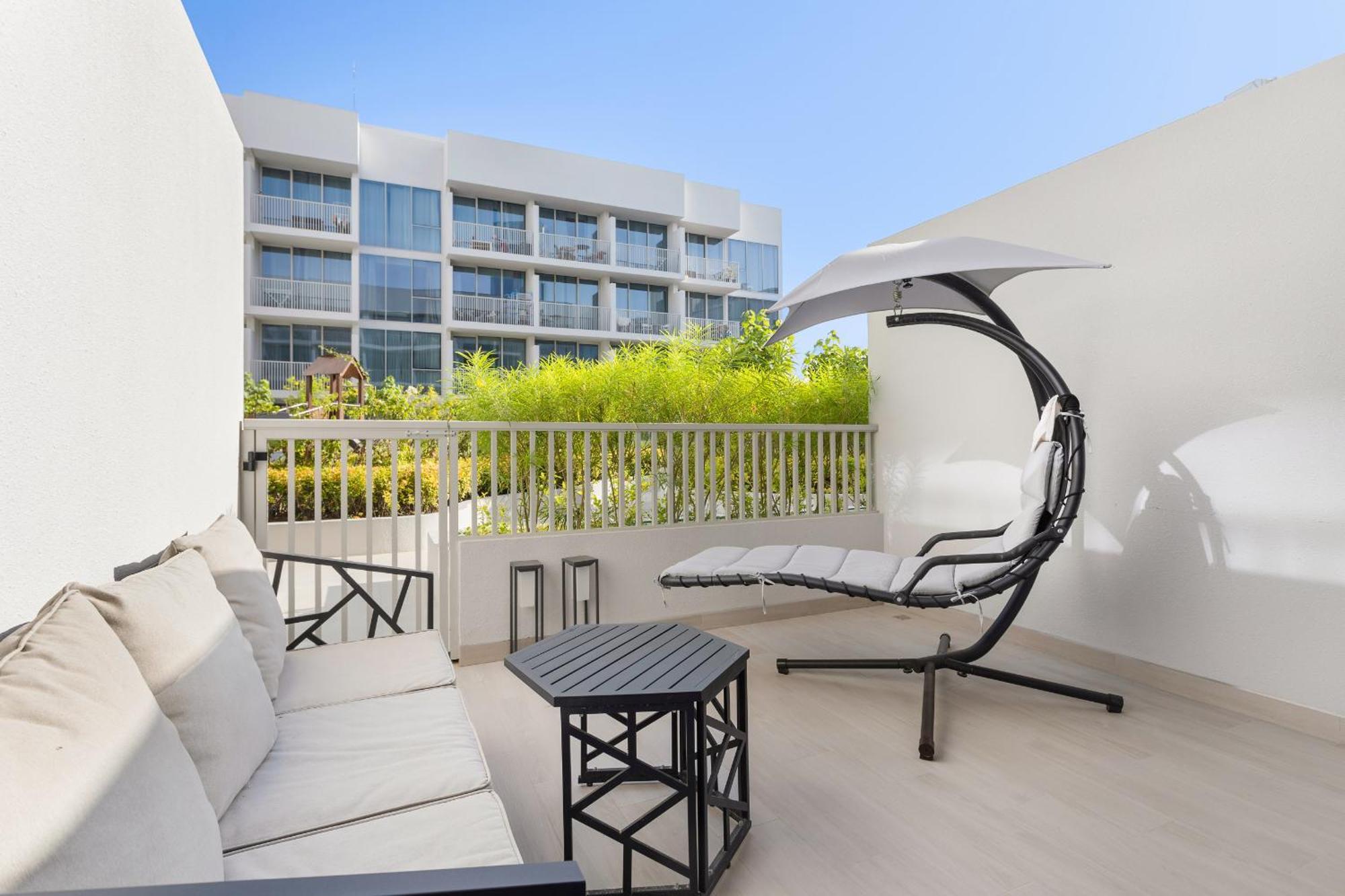 Vayk - Modern In Jvc With Terrace Apartment Dubai
