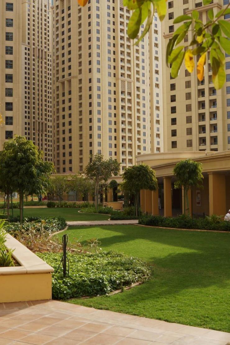 Seaside Spacious With Vibrant Vibes In Jbr By Sweet Homes Apartment Dubai