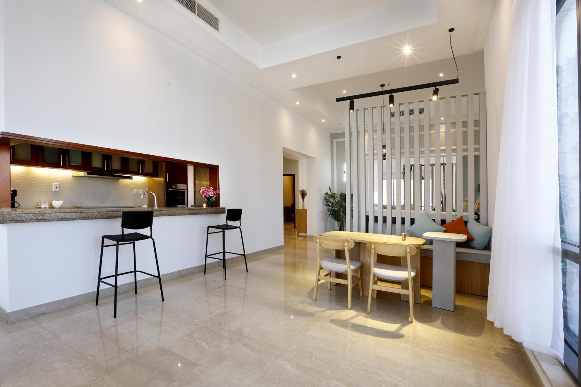 Brown Stone Homes Burj Khlifa Dubai