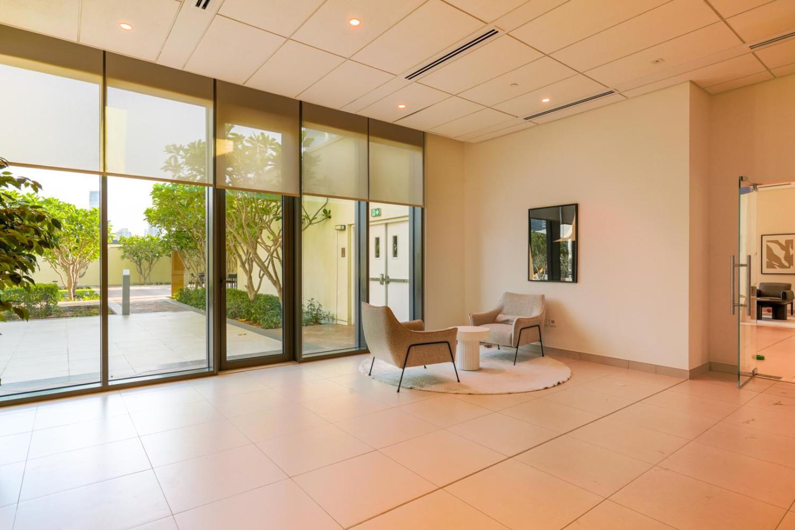 Downtown Luxury, Direct Access To The Mall