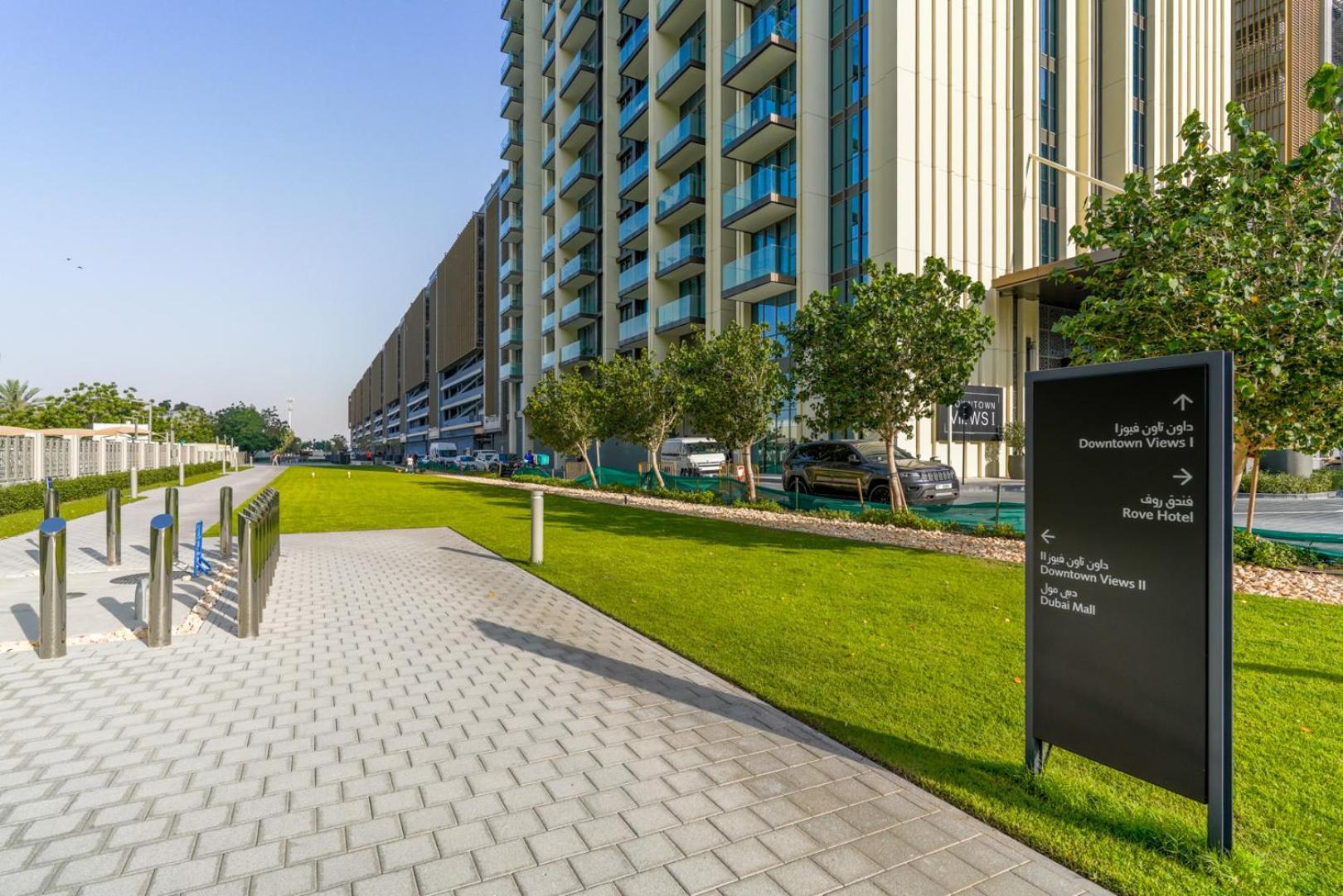 Downtown Luxury, Direct Access To The Mall Apartment