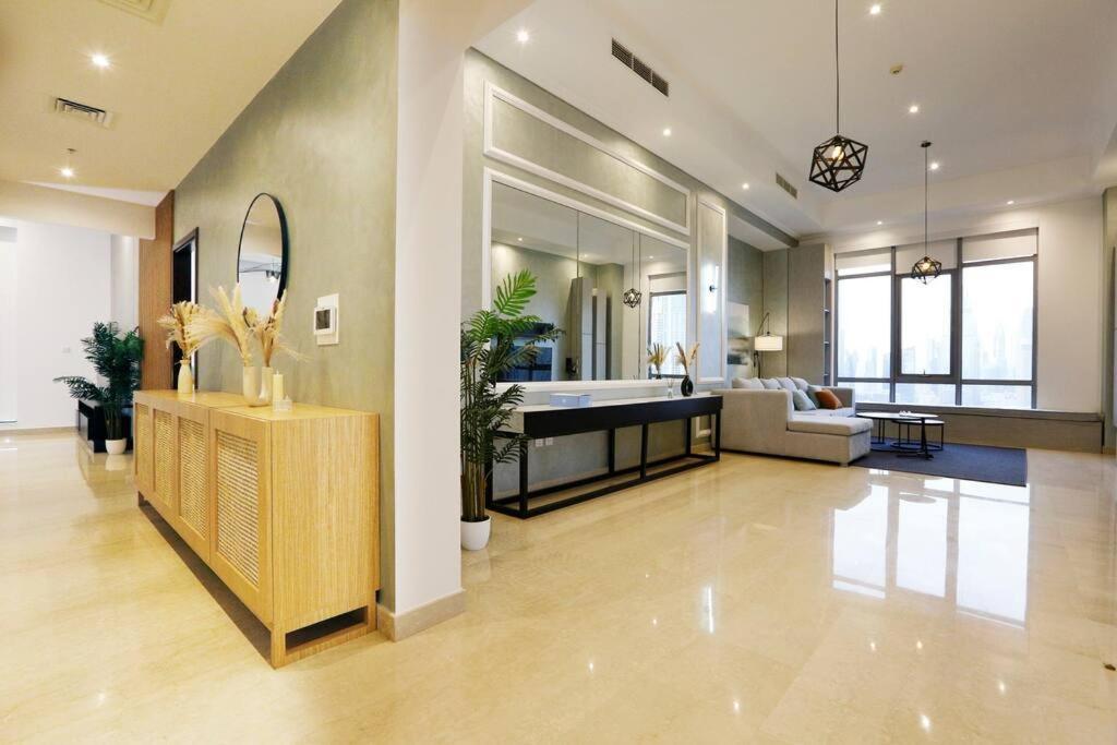 Brown Stone Homes Burj Khlifa Apartment Dubai