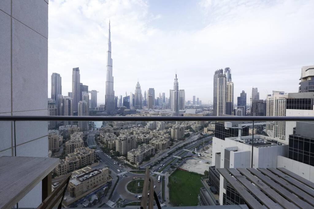 Brown Stone Homes Burj Khlifa * Dubai