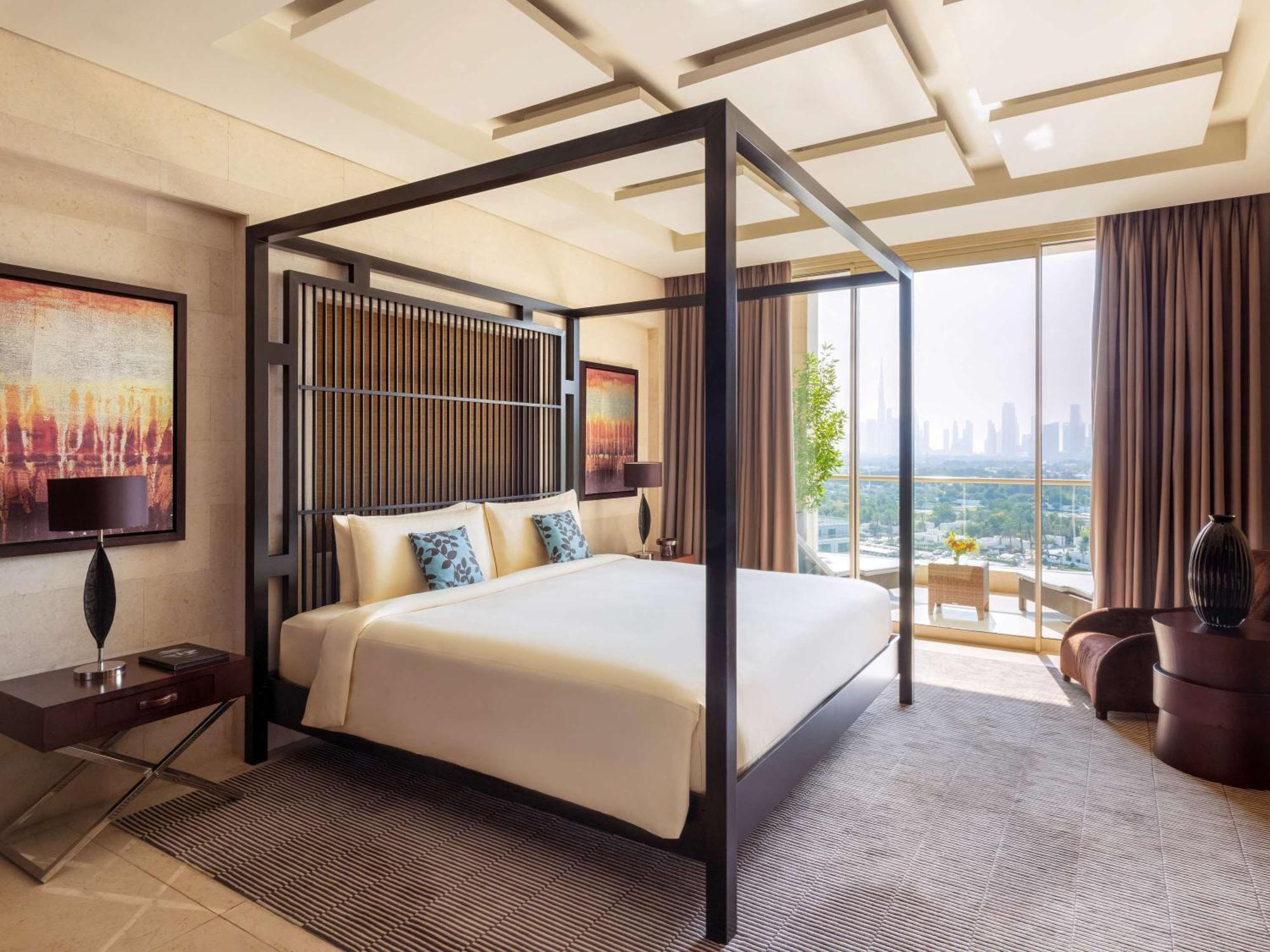 Raffles 5*