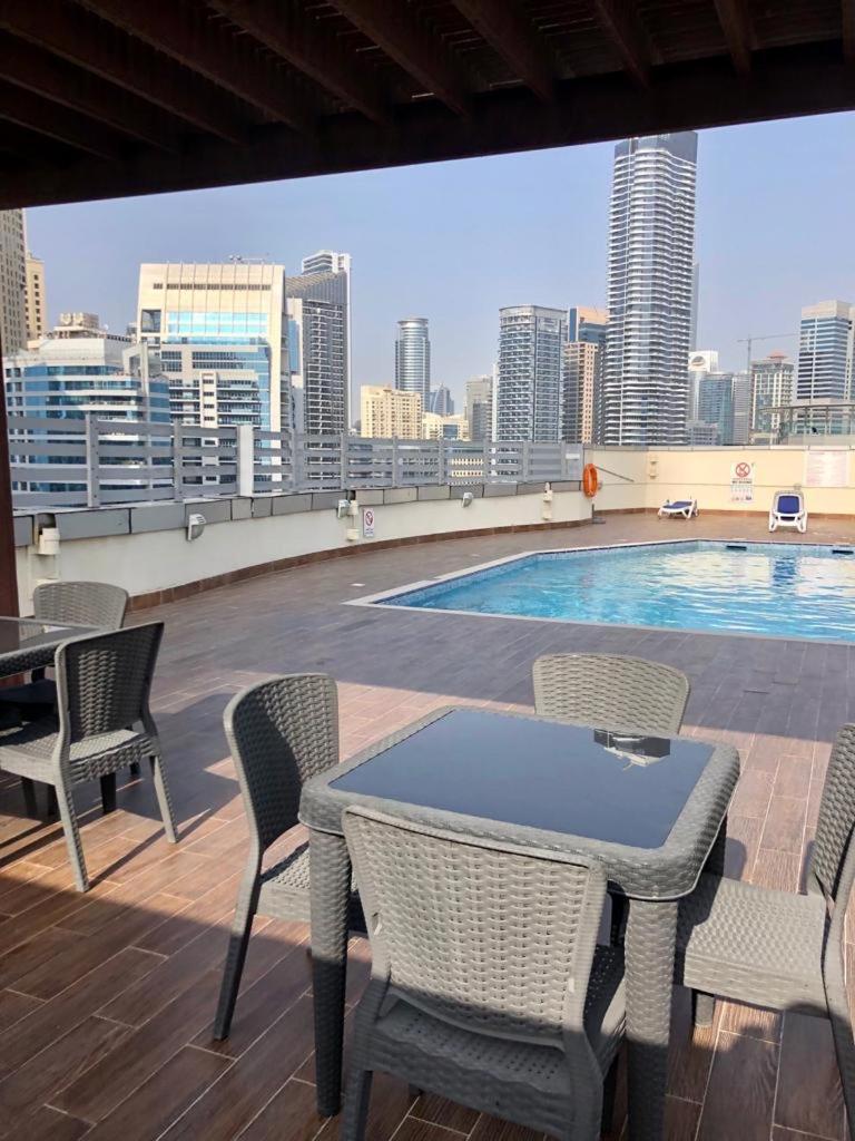Apartamento Wonderful Two Bed With Full Marina View