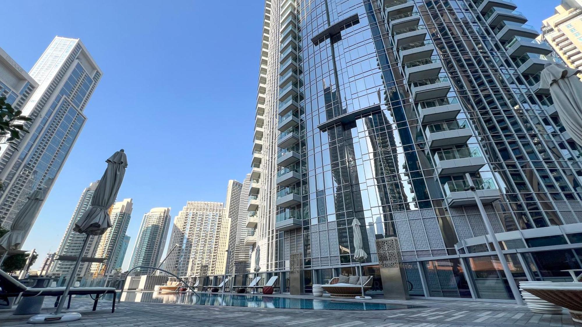 Apartment Stunning Burj & Fountain Views Luxury 2 Br *