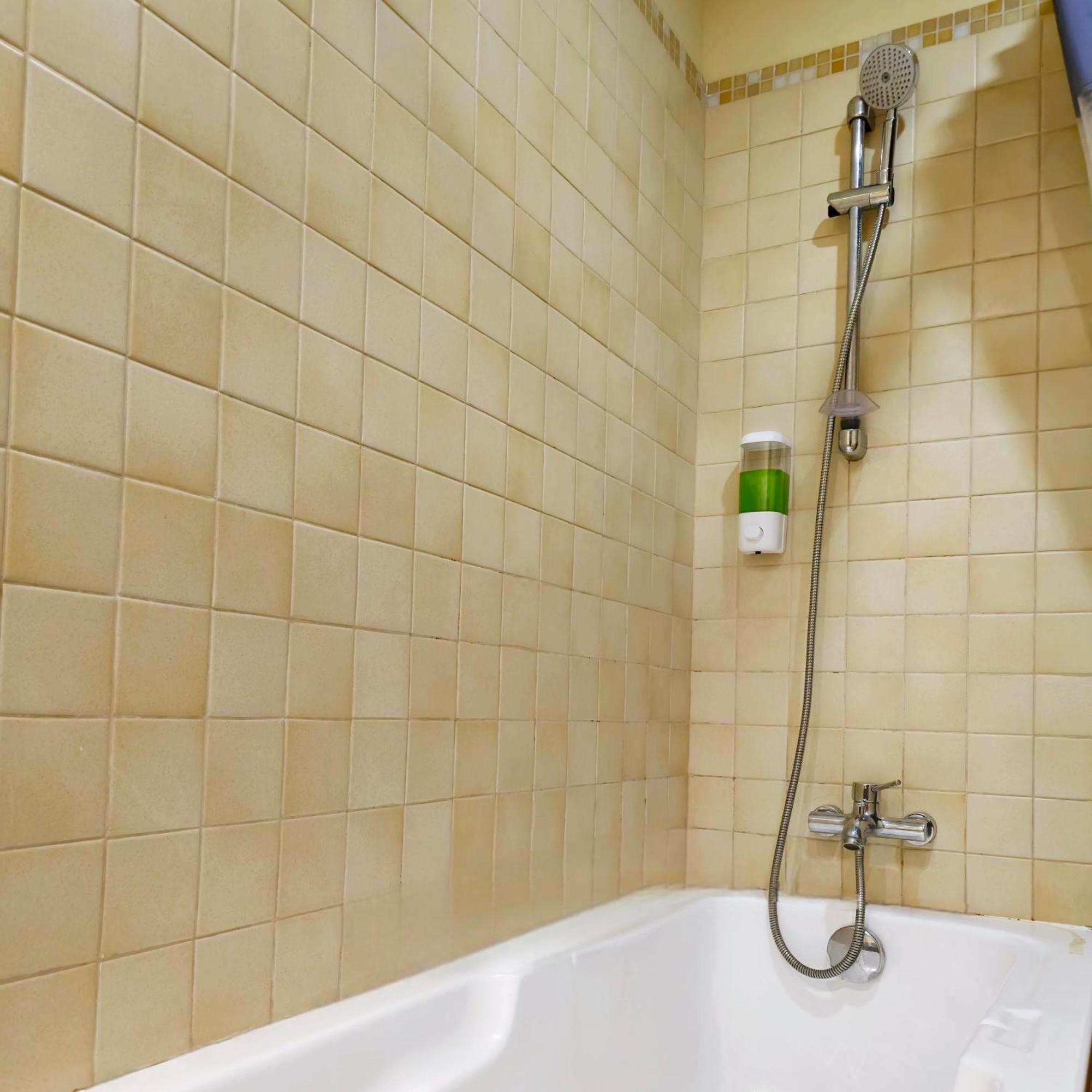 1 World, Premium Hostel, Jbr, Near Metro And Beach Daire *