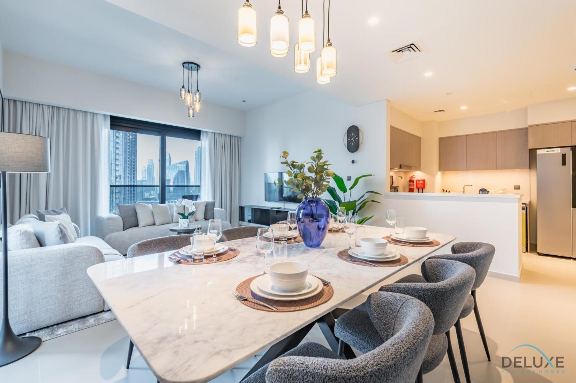Sumptuous 3br With Assistant At Act One Act Two Tower 2 In Downtown By Deluxe Homes Apartment *