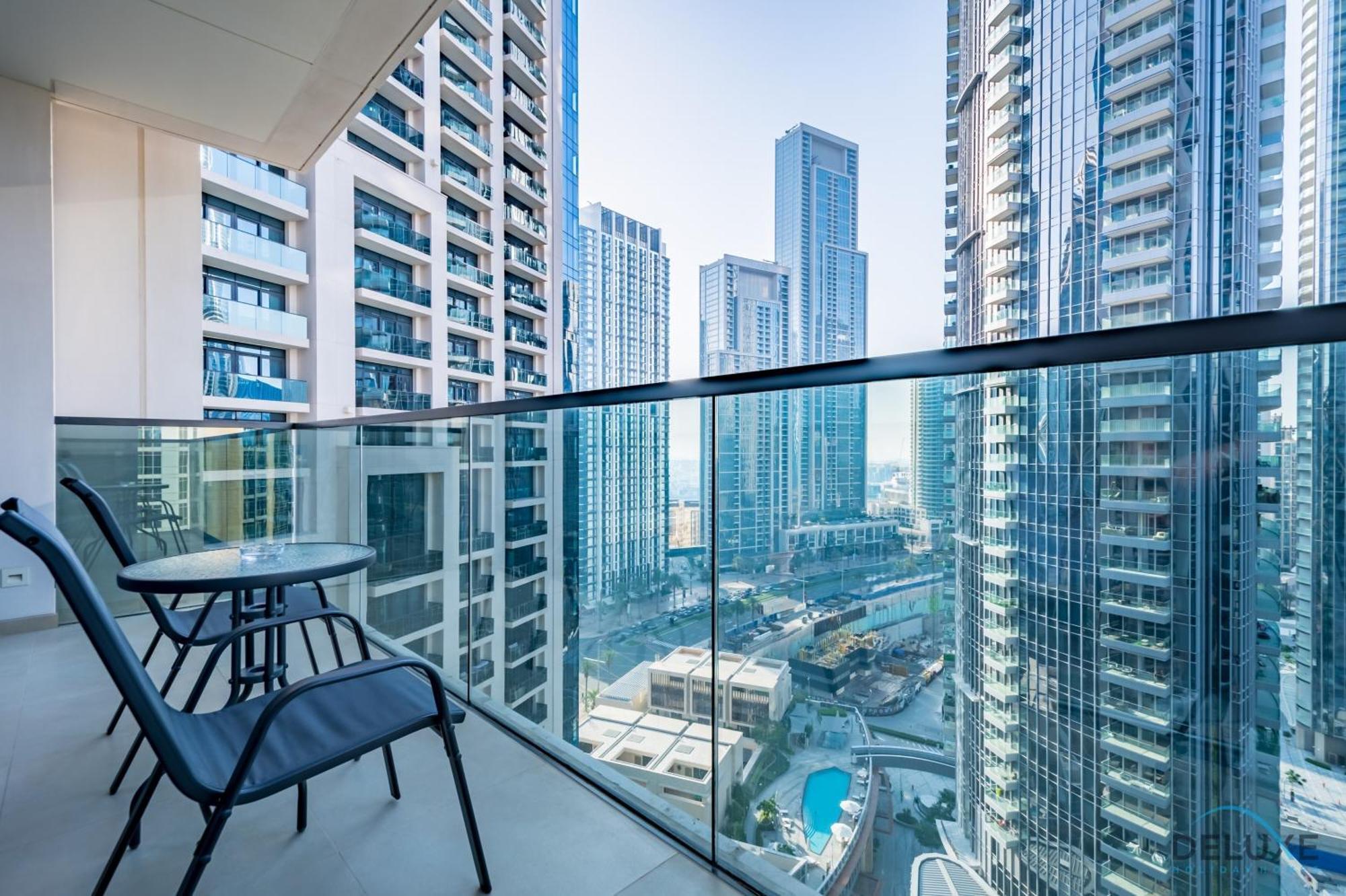 Apartment Sumptuous 3br With Assistant At Act One Act Two Tower 2 In Downtown By Deluxe Homes Dubai