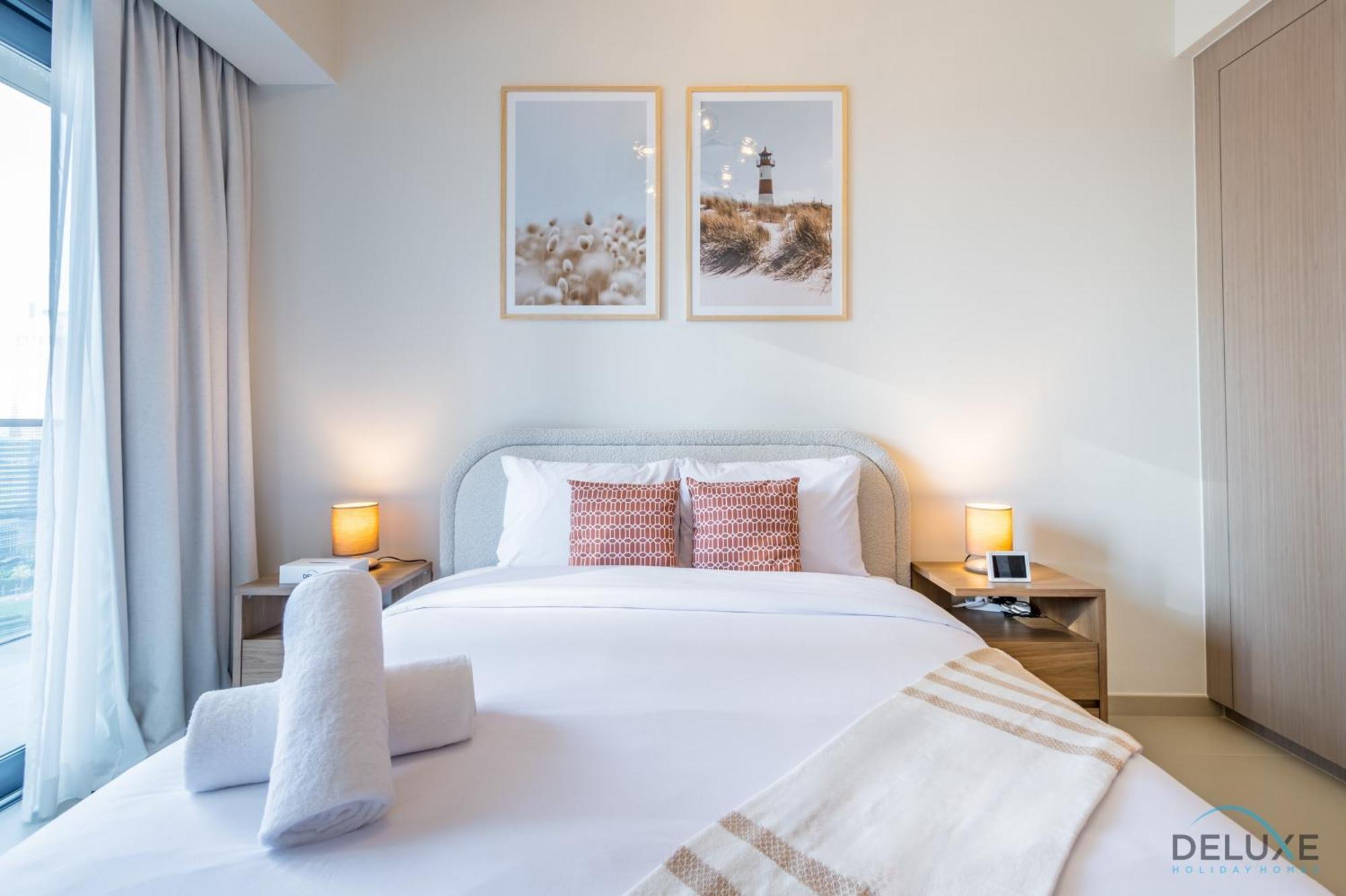 Sumptuous 3br With Assistant At Act One Act Two Tower 2 In Downtown By Deluxe Homes Dubai