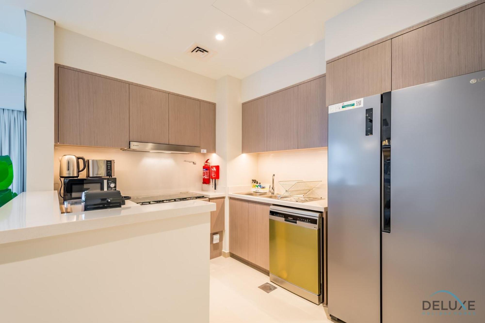 Sumptuous 3br With Assistant At Act One Act Two Tower 2 In Downtown By Deluxe Homes Apartment