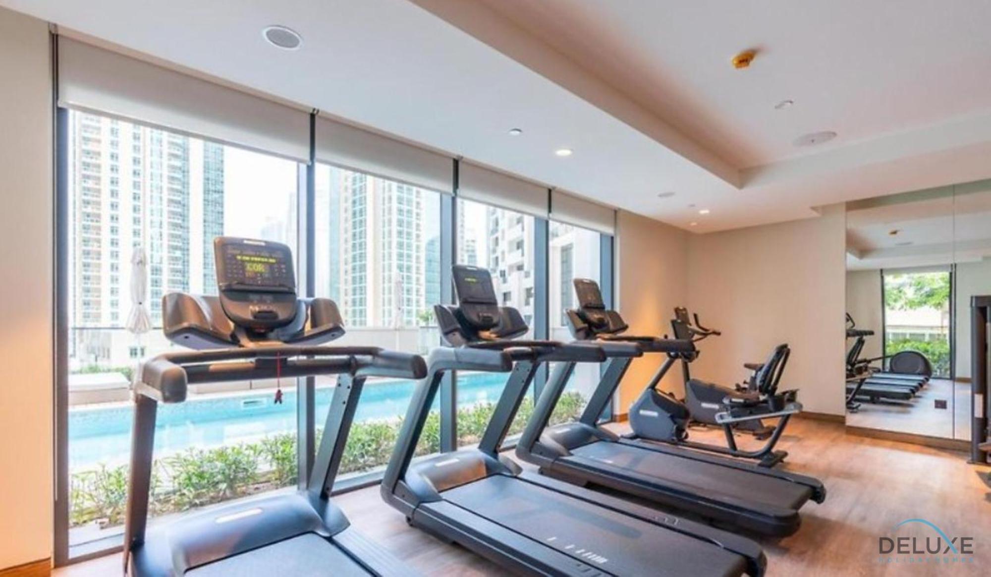 Sumptuous 3br With Assistant At Act One Act Two Tower 2 In Downtown By Deluxe Homes Dubai