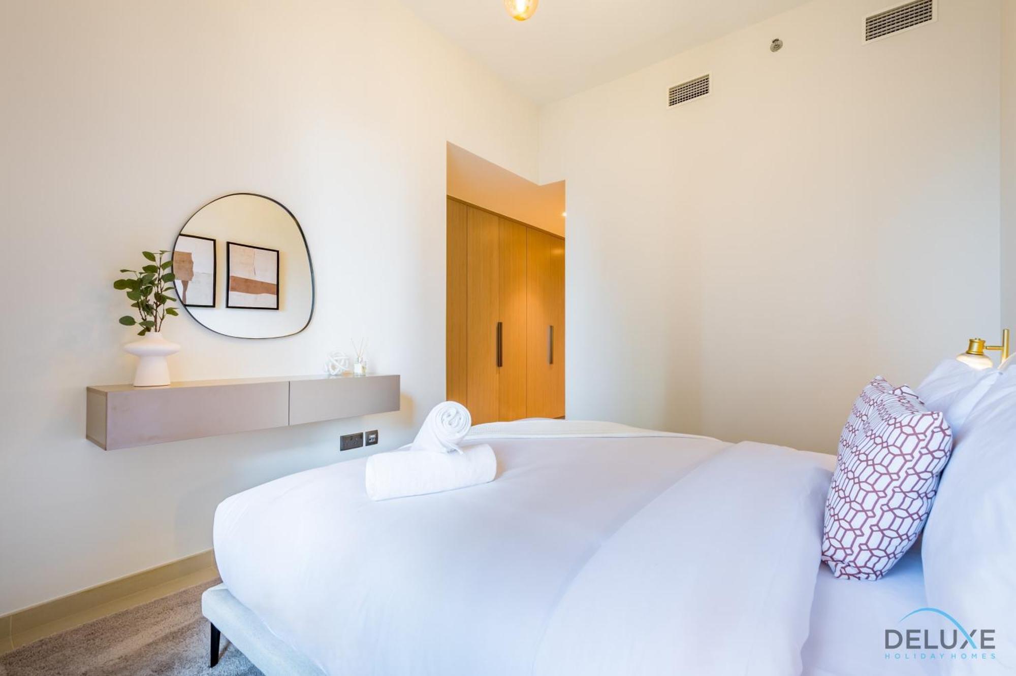 Sumptuous 3br With Assistant At Act One Act Two Tower 2 In Downtown By Deluxe Homes Apartment *