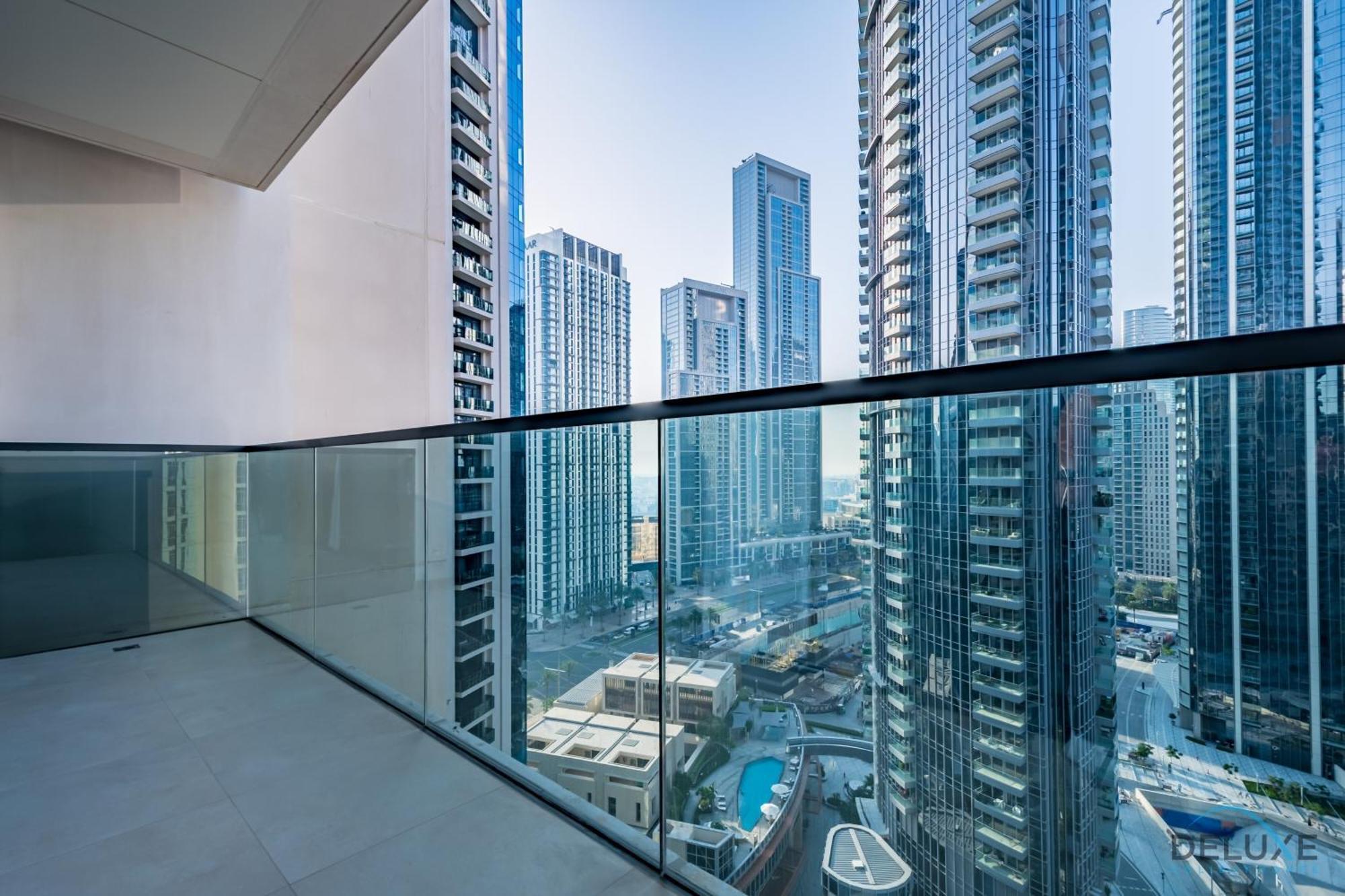 Apartment Sumptuous 3br With Assistant At Act One Act Two Tower 2 In Downtown By Deluxe Homes Dubai