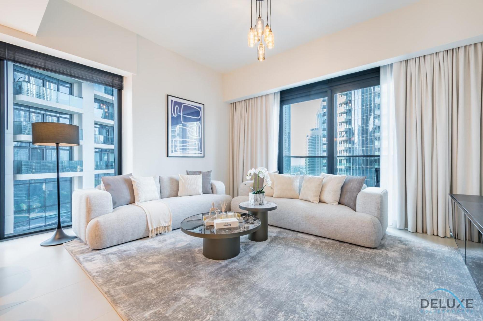 Sumptuous 3br With Assistant At Act One Act Two Tower 2 In Downtown By Deluxe Homes Apartment Dubai