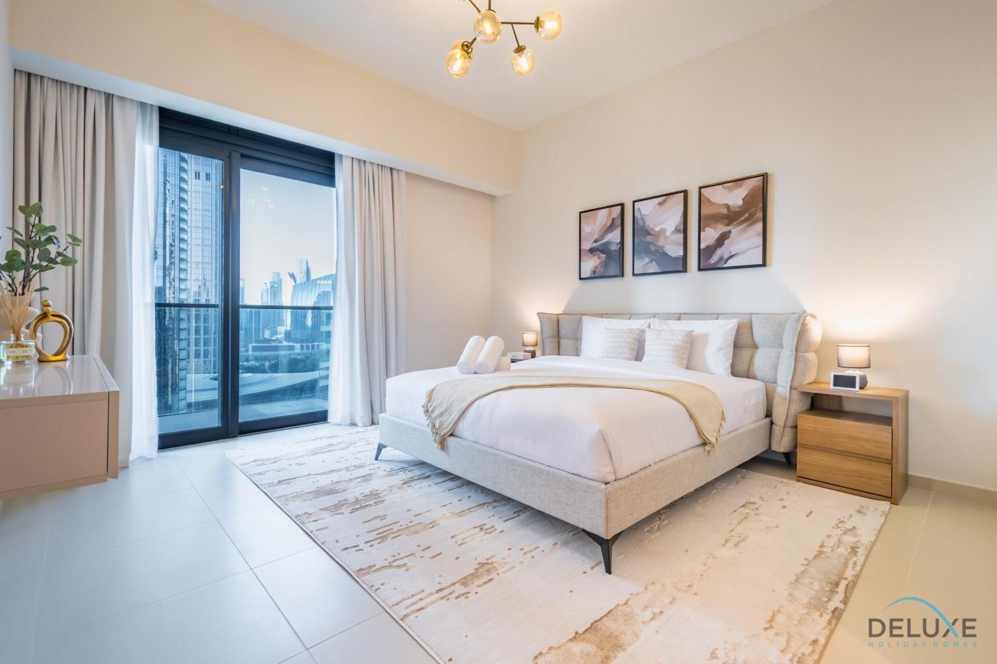 Sumptuous 3br With Assistant At Act One Act Two Tower 2 In Downtown By Deluxe Homes Dubai