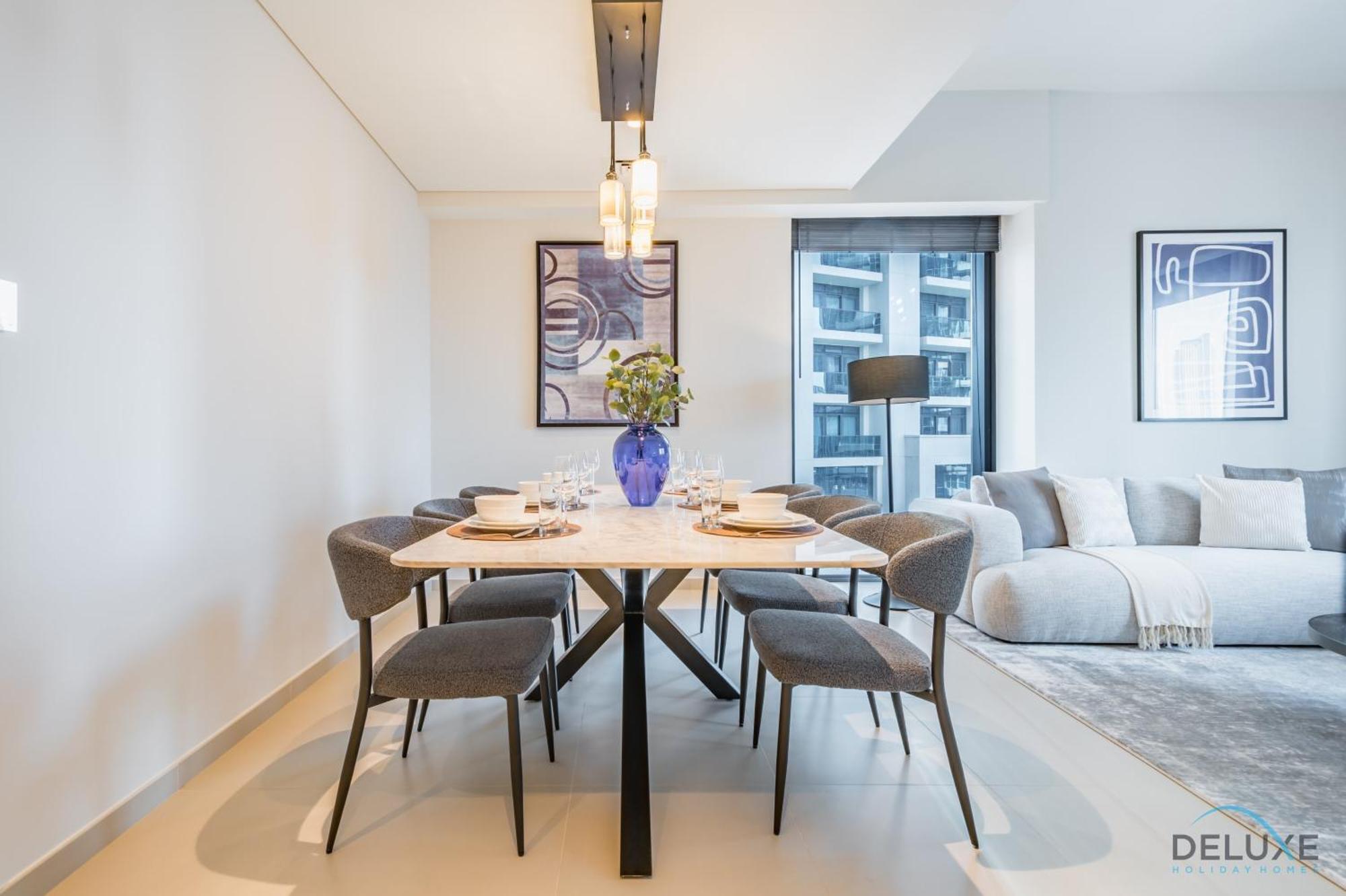 Sumptuous 3br With Assistant At Act One Act Two Tower 2 In Downtown By Deluxe Homes