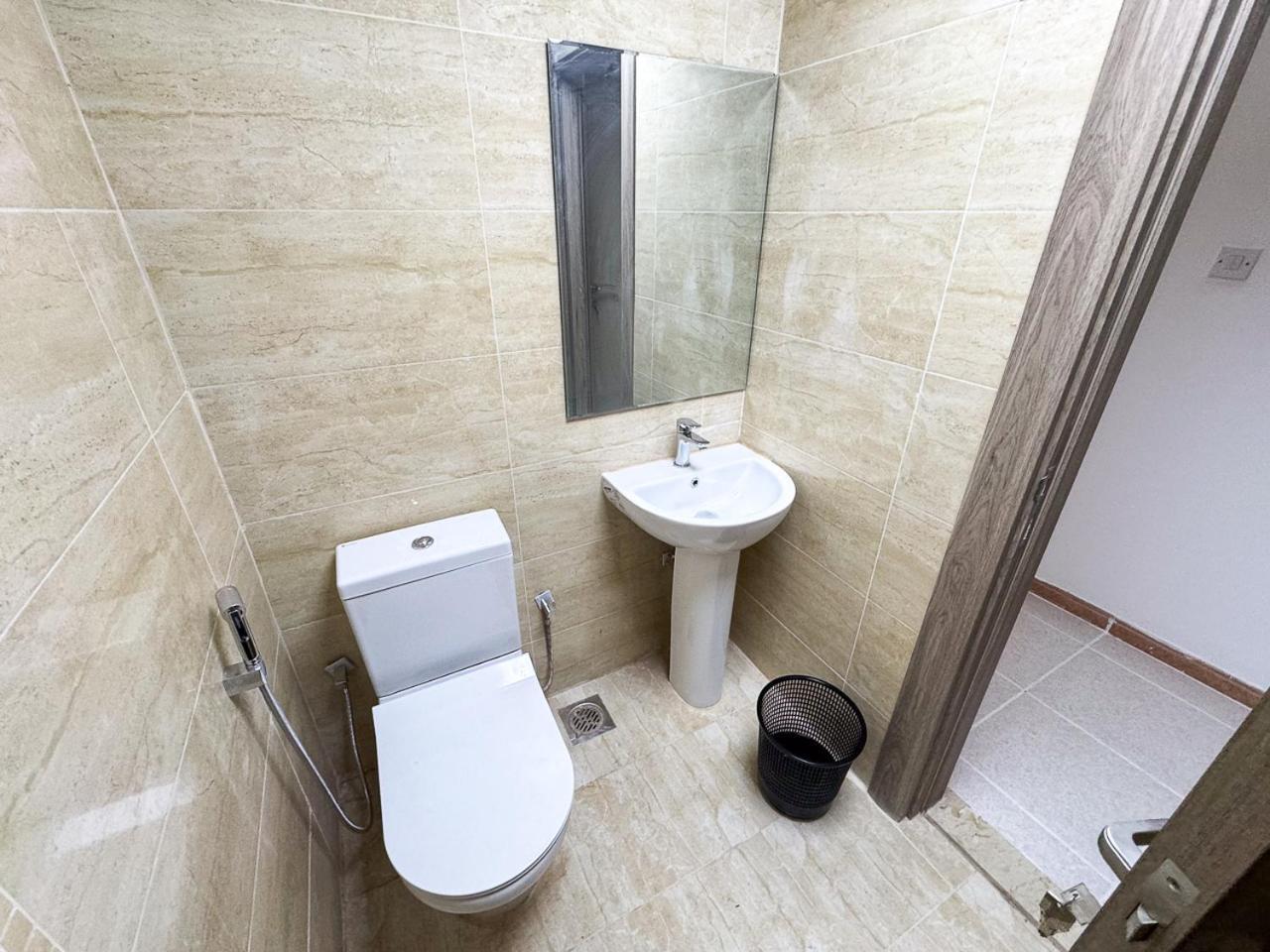 Karama Star 2 - Homestay Dubai