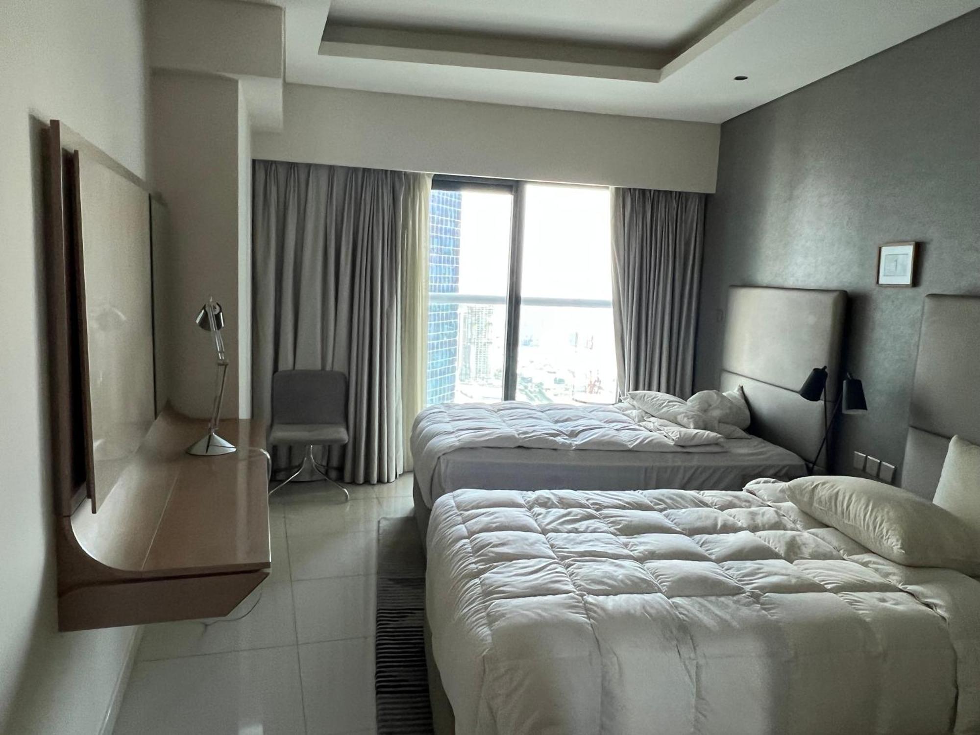 Jumairah Sky Villa *