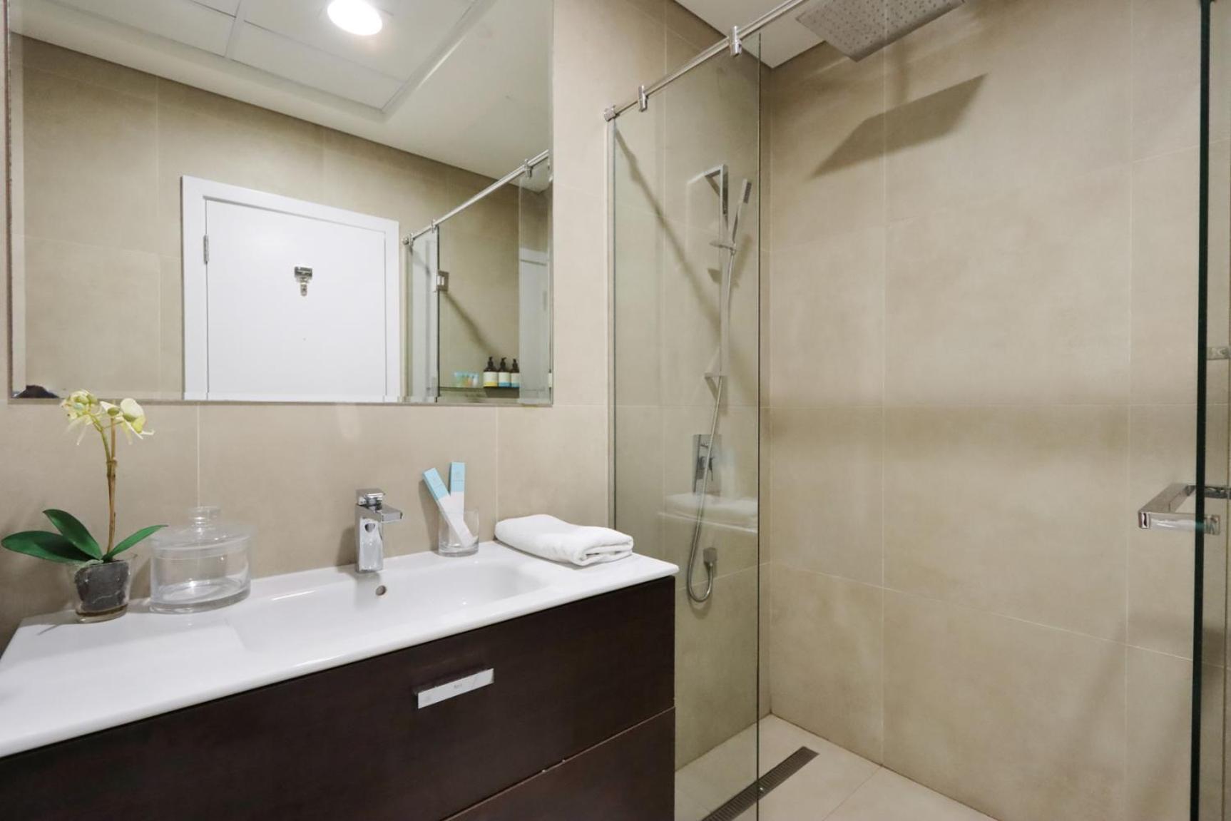 Livbnb - 2 Bedroom In Marina Arcade Apartment *