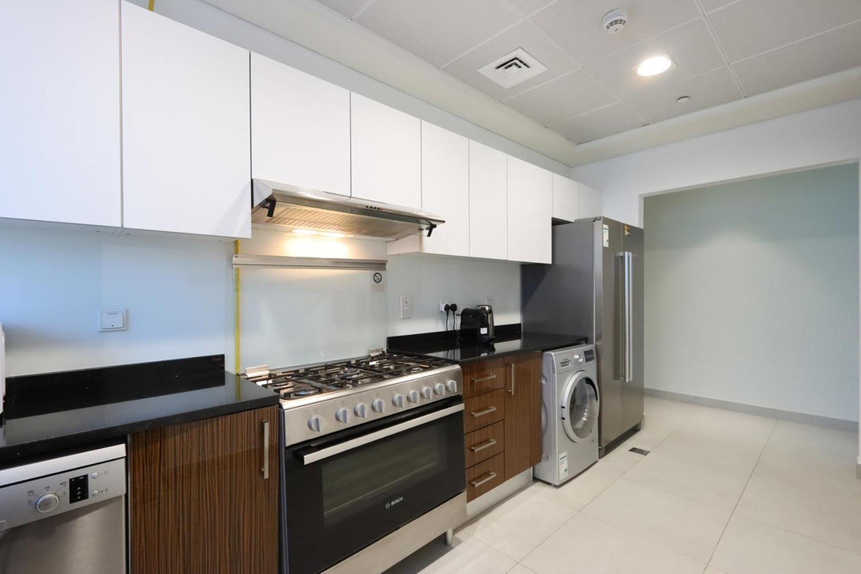 Apartment Livbnb - 2 Bedroom In Marina Arcade Dubai