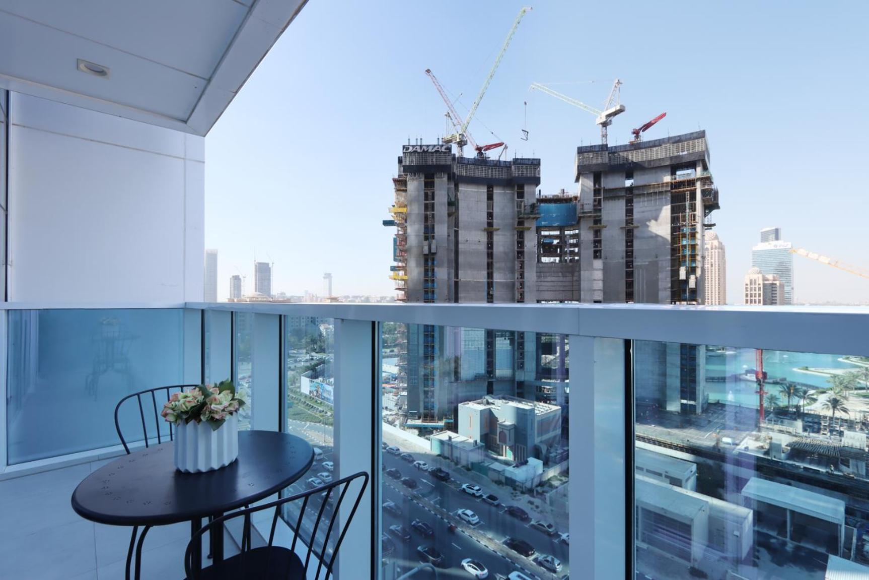 Livbnb - 2 Bedroom In Marina Arcade * Dubai