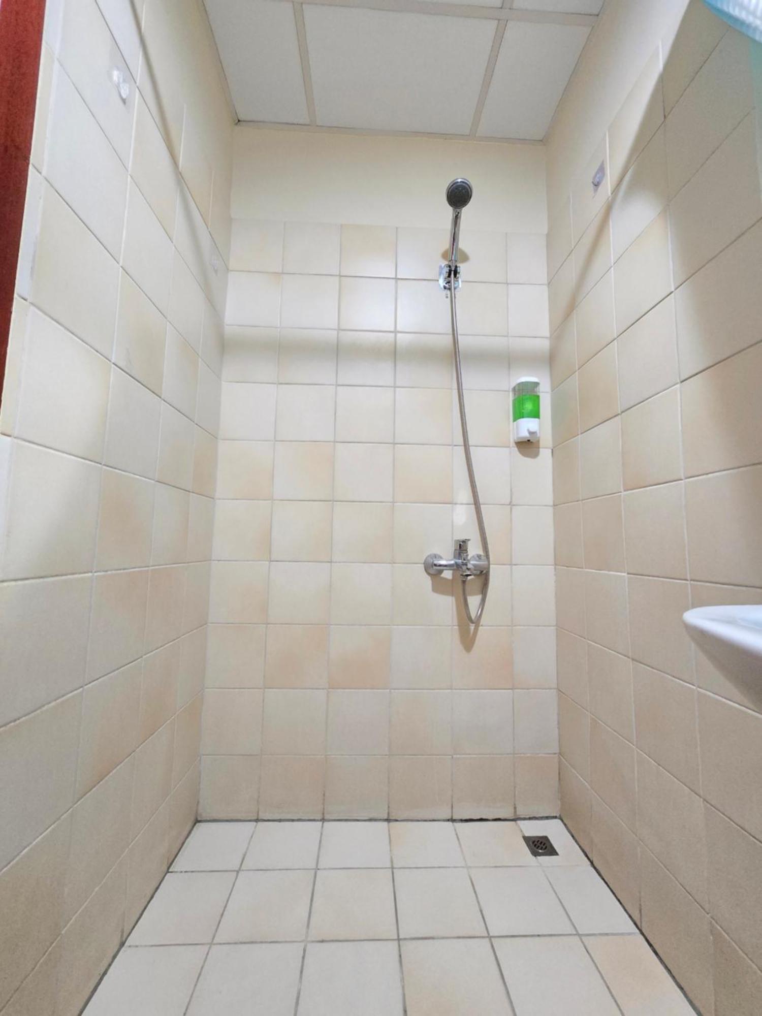 1 World, Premium Hostel, Jbr, Near Metro And Beach Daire *