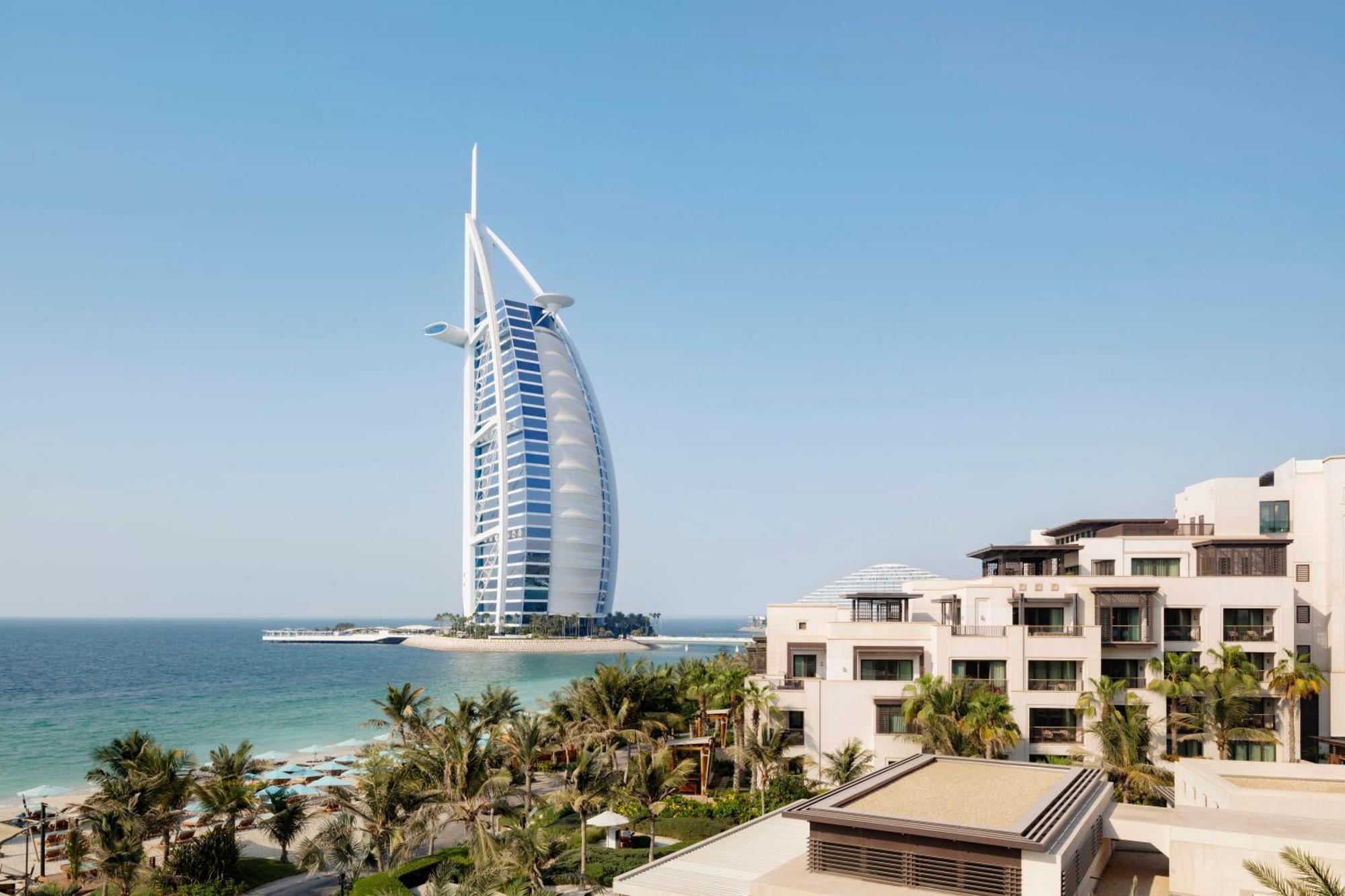 Jumeirah Mina Al Salam Resort 5*