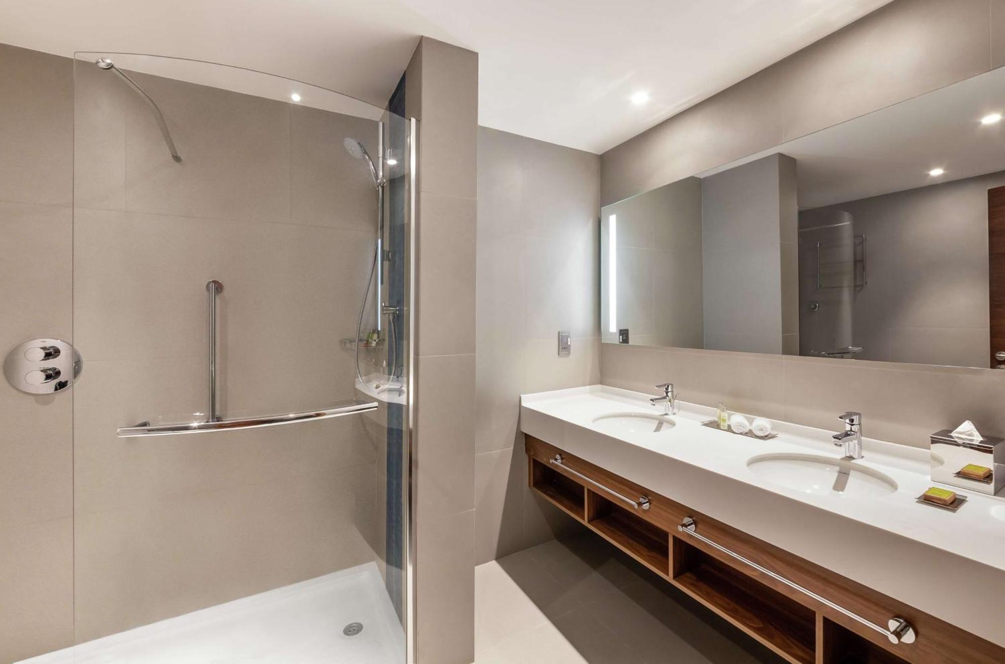 Doubletree By Hilton Al Jadaf Otel Dubai