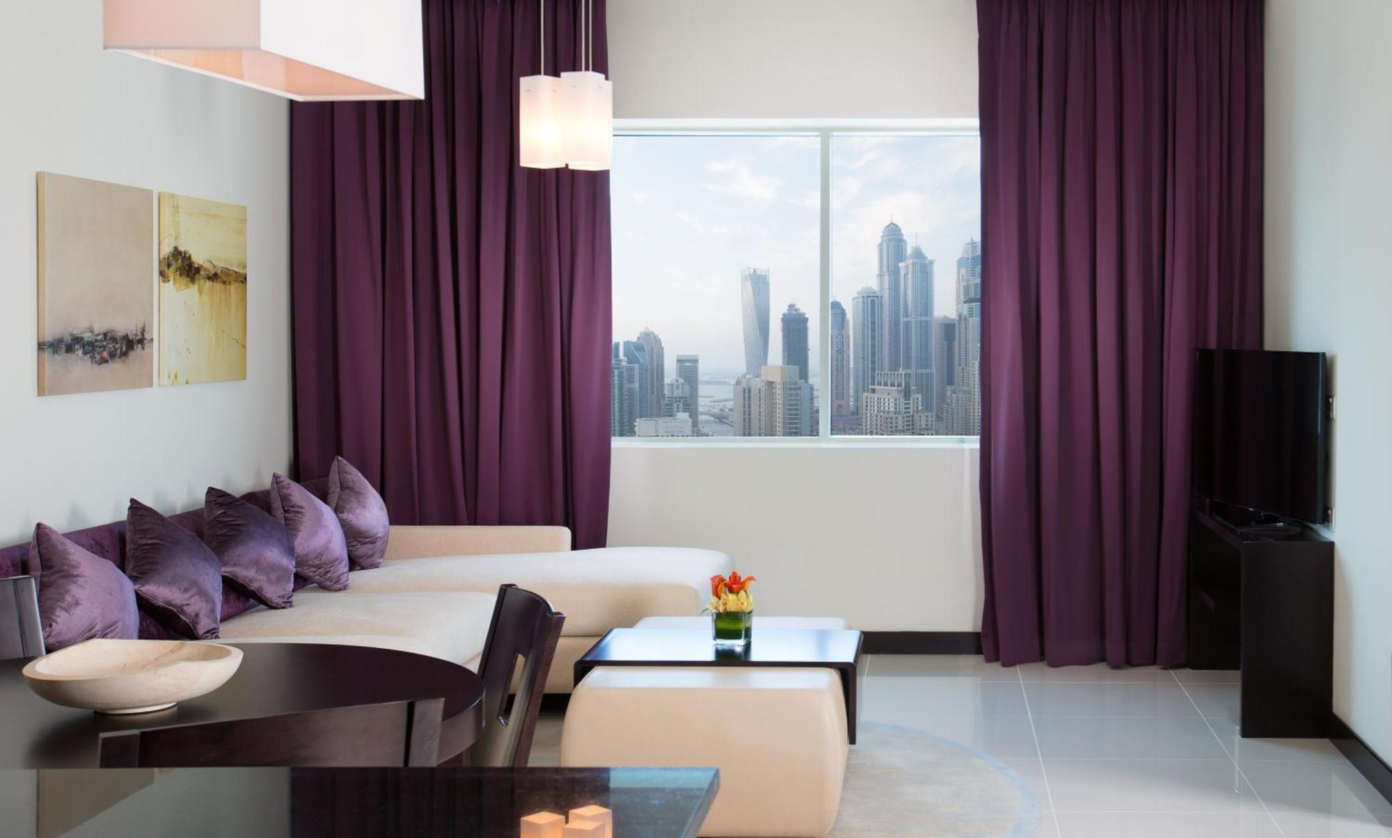 Pullman Jumeirah Lakes Towers 5*