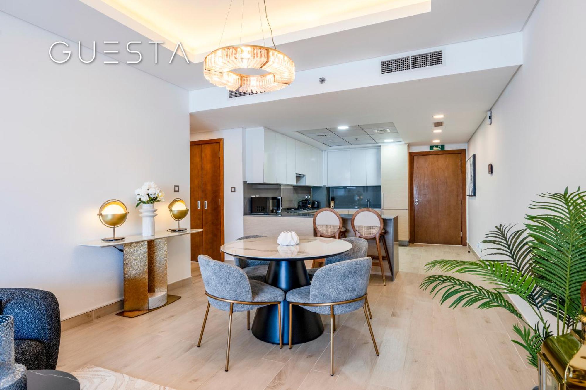 Azizi Mina The Palm, Free And Pool Access Apartment *
