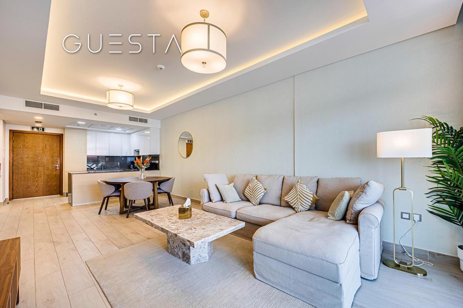 Azizi Mina The Palm, Free And Pool Access Apartment *