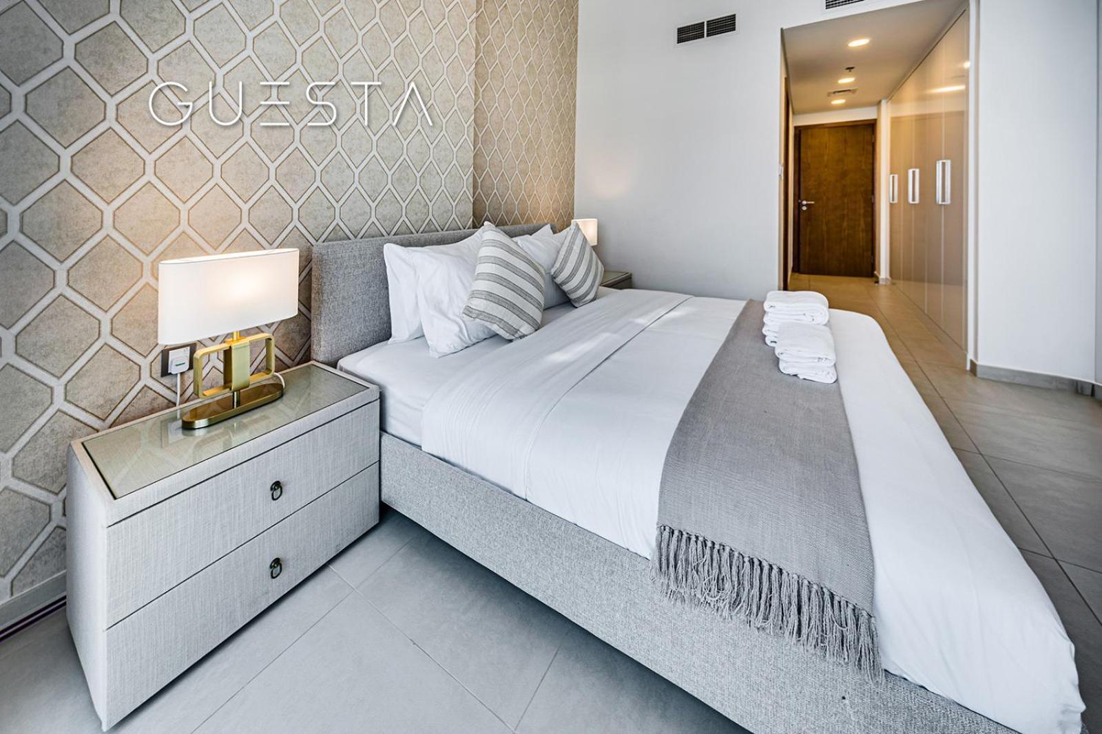 Azizi Mina The Palm, Free And Pool Access Dubai