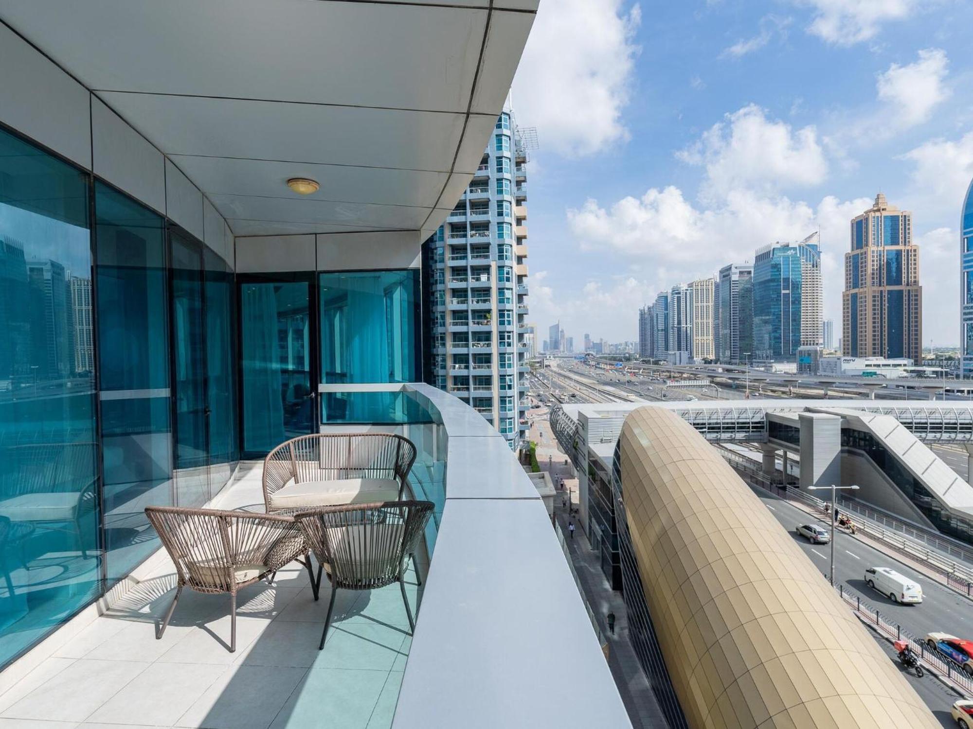 Marina Stunning Huge 4 Bedroom Apts Near Jbr Gym Pool Parking Apartamento *