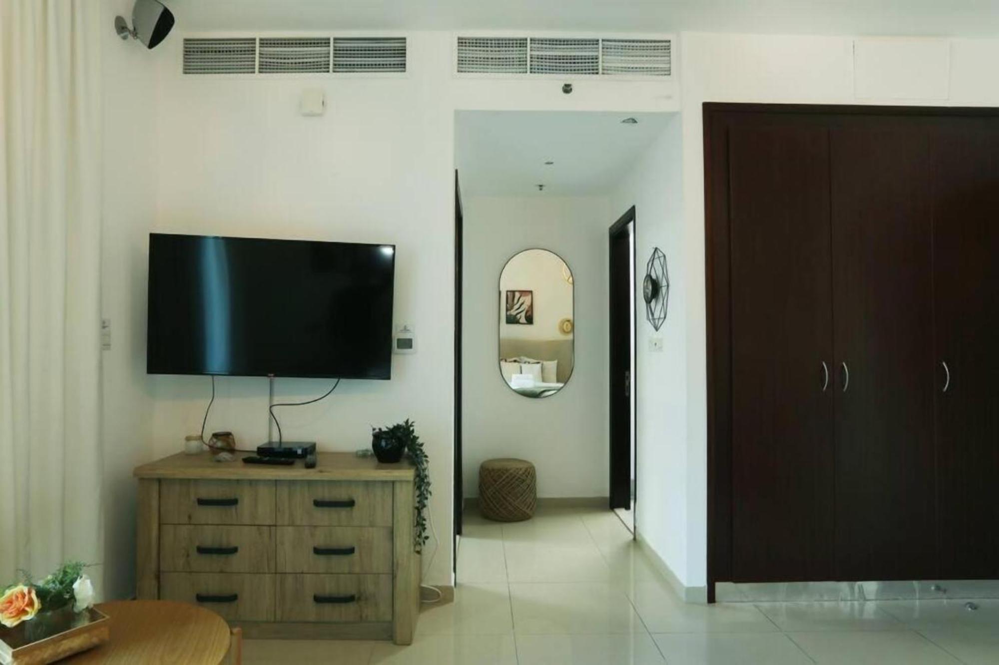 Brown Stone - Marina & Jbr Dec Dubai
