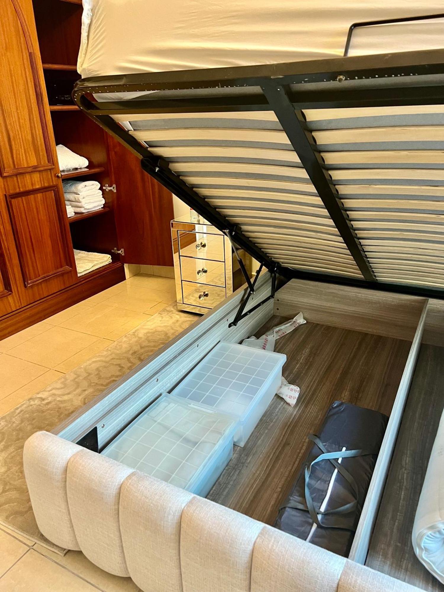 Apartamento Lux Souk Al Bahar Downtown 1 Bedroom Flat - Steps To Mall
