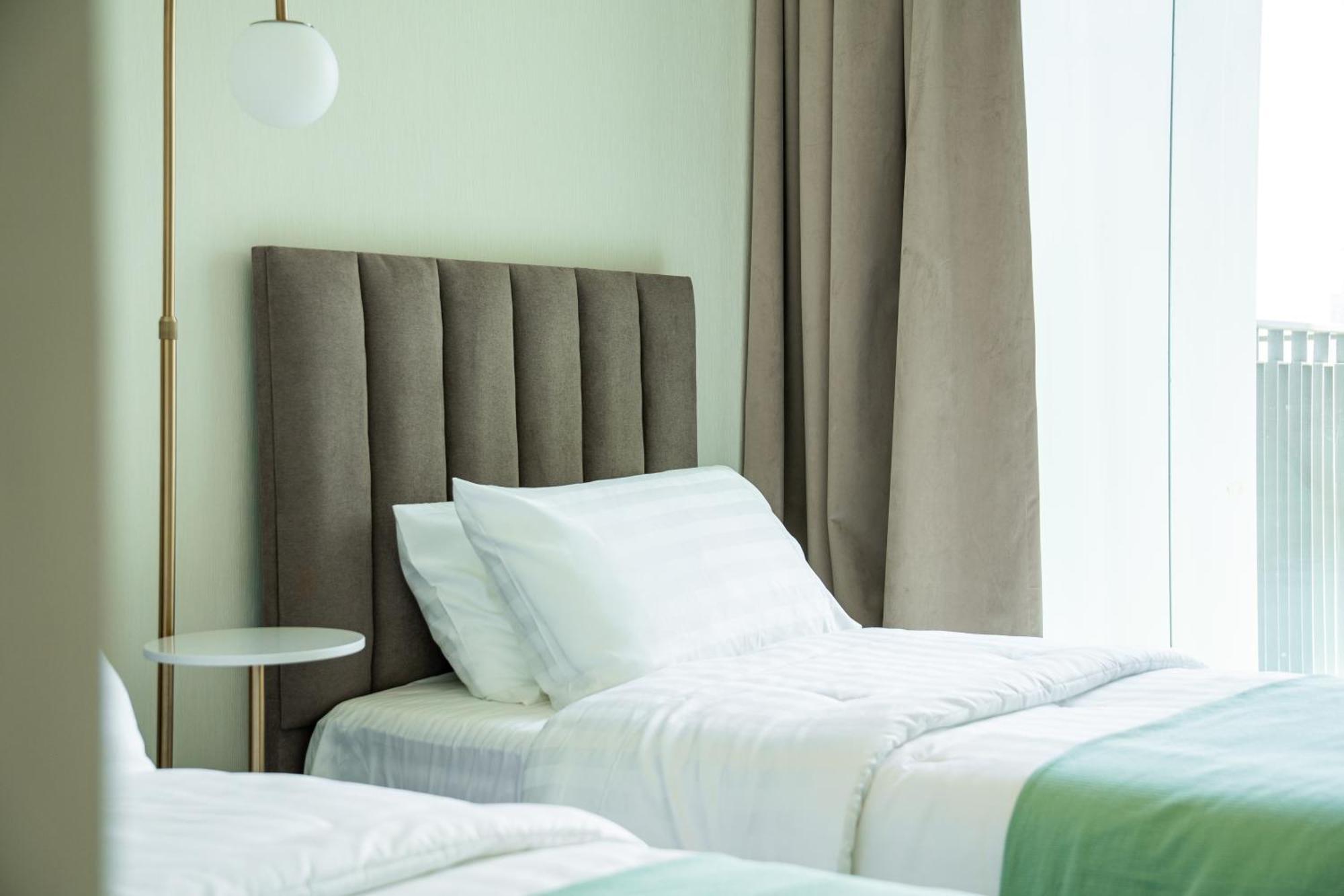 Apartment Elegant Escapes - 3b Burj View, Direct Mall Access *