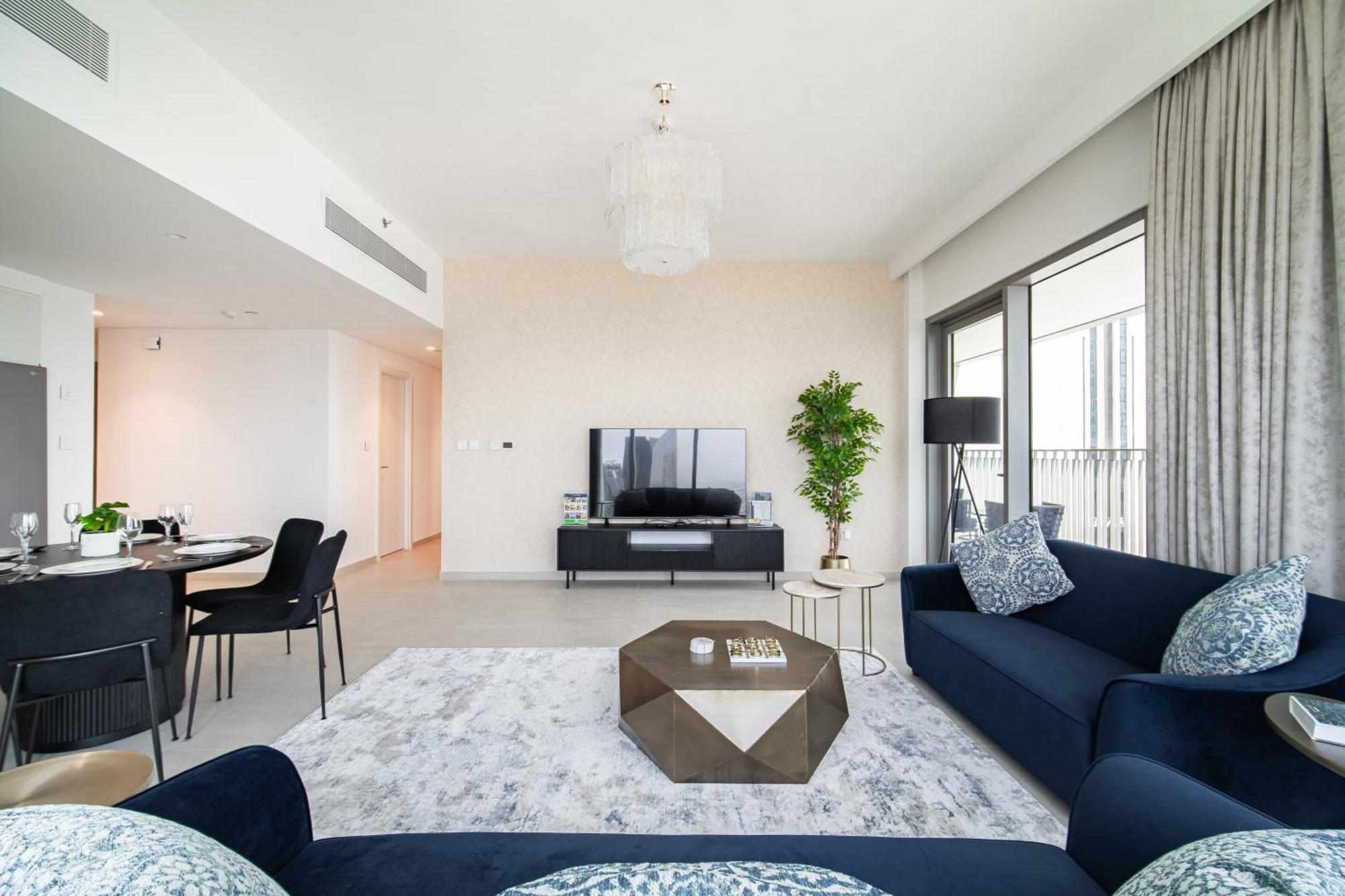 Elegant Escapes - 3b Burj View, Direct Mall Access