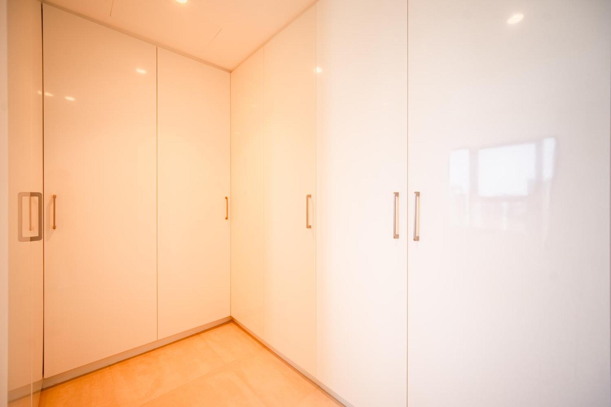 Apartment Elegant Escapes - 3b Burj View, Direct Mall Access *
